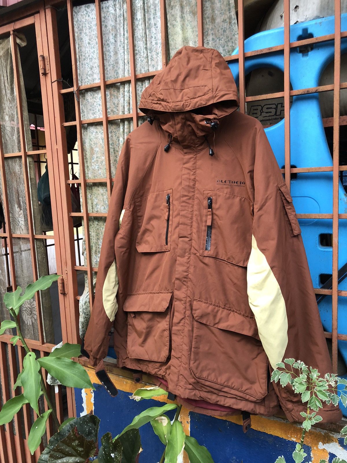 Other Snowboard Wear Ski Windbreaker Jacket AAHoeia Size US XL / EU 56 / 4 - 2 Thumbnail