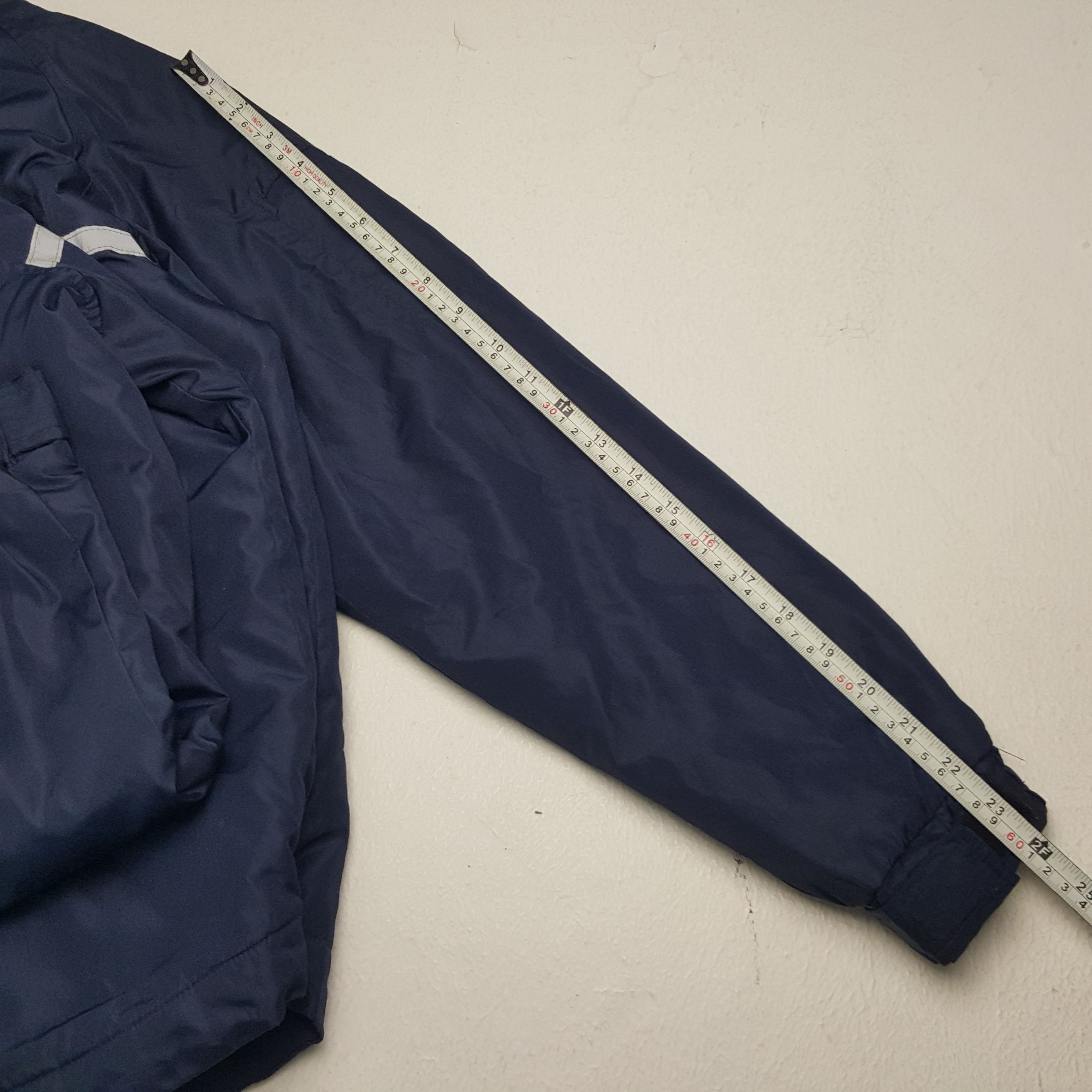 Japanese Brand × Vintage Vintage Family Mart Japanese Windbreaker Jacket Size US L / EU 52-54 / 3 - 6 Thumbnail