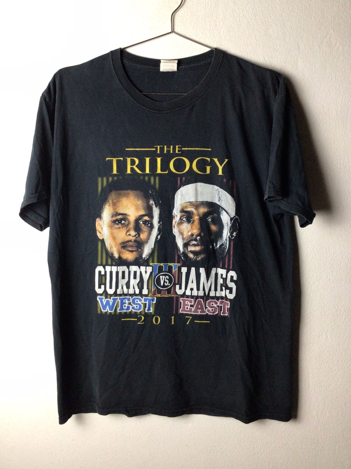 NBA Step Curry VS Lebron James 2017 rap tee big face Size US L / EU 52-54 / 3 - 2 Thumbnail