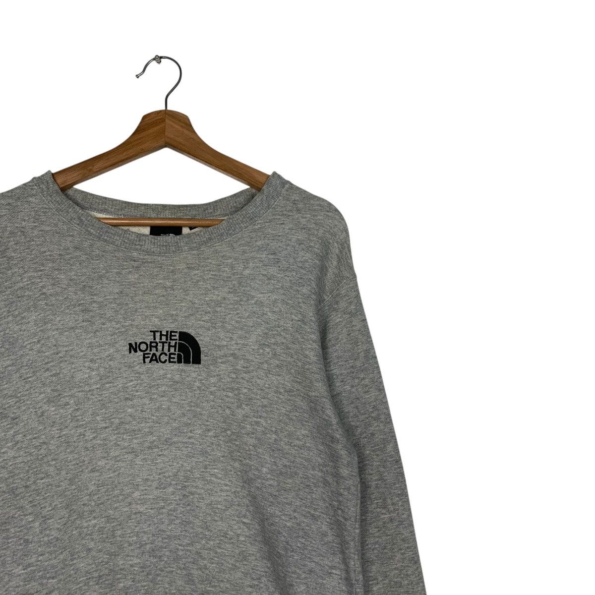 The North Face THE NORTH FACE Embroidery Center Logo Sweatshirt #1898-C83 Size US S / EU 44-46 / 1 - 5 Thumbnail