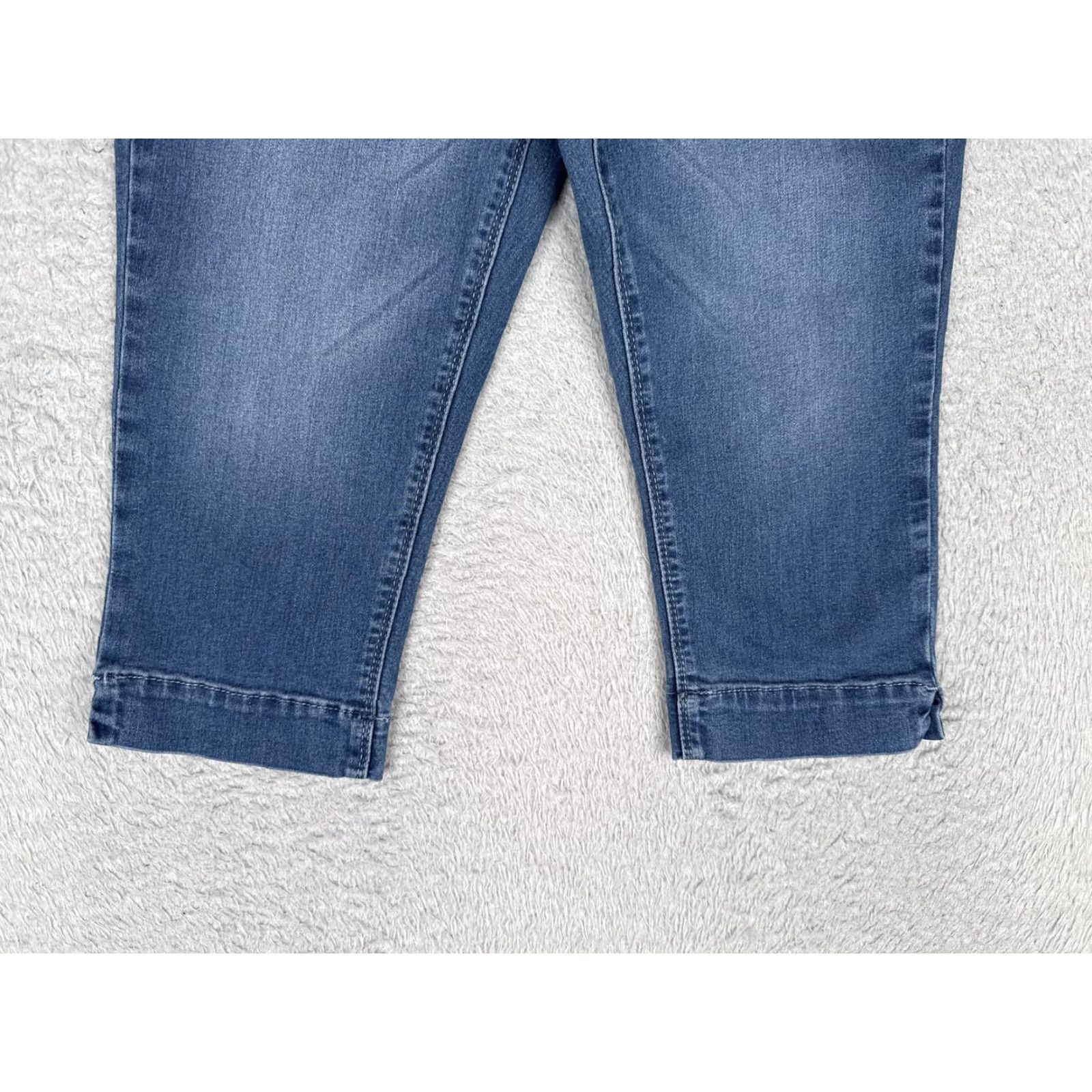 Vintage Laurie Felt Jeans Womens XS Blue Medium Wash Capri Mid Rise Capris Stretch 26 16 Casual City Vintage: No Size 26" / US 2 / IT 38 - 2 Thumbnail
