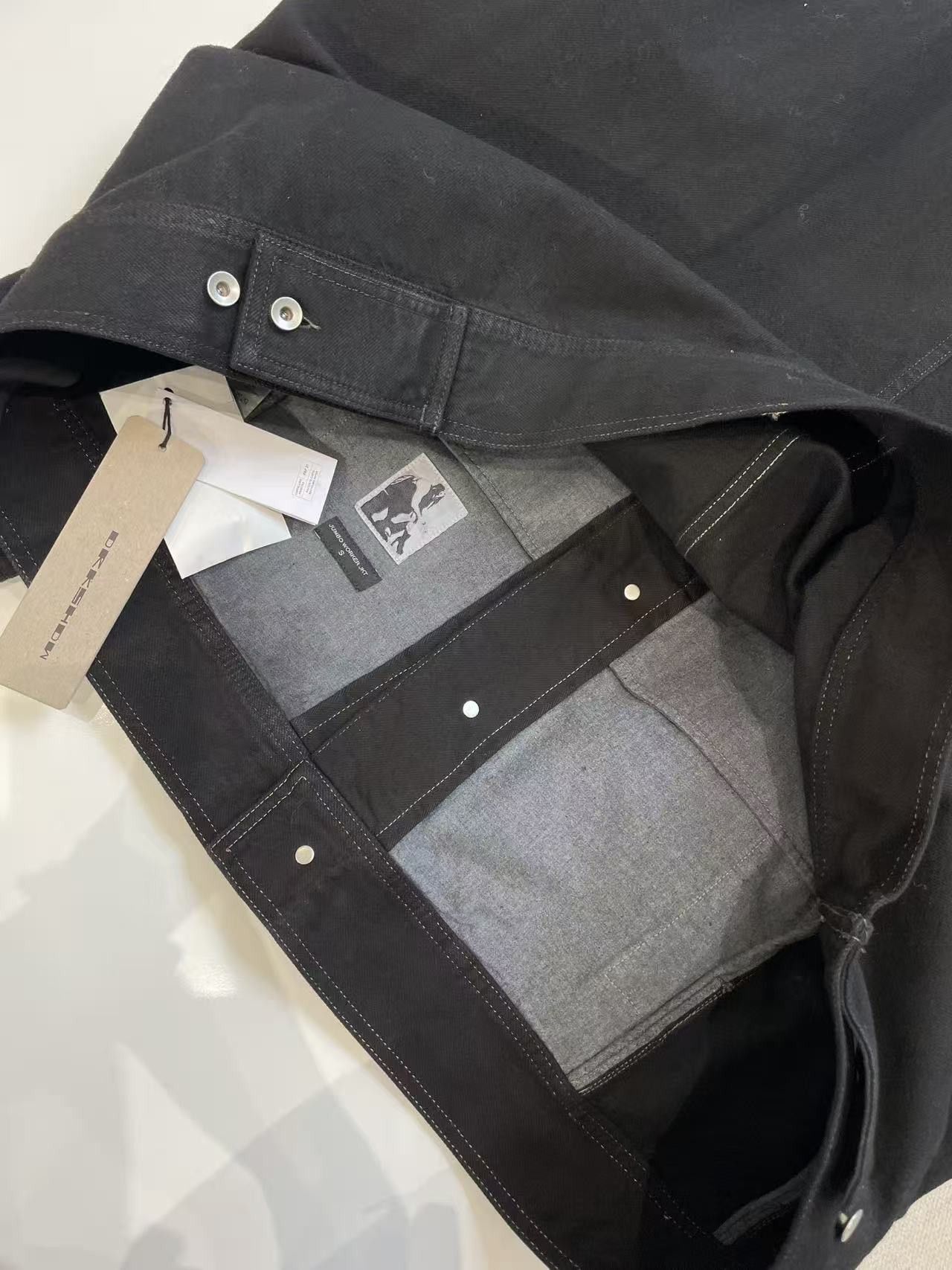 Rick Owens RICK OWENS DRKSHDW Black Denim Sphinx Jumbo Worker Jacket Size S / US 4 / IT 40 - 11 Thumbnail