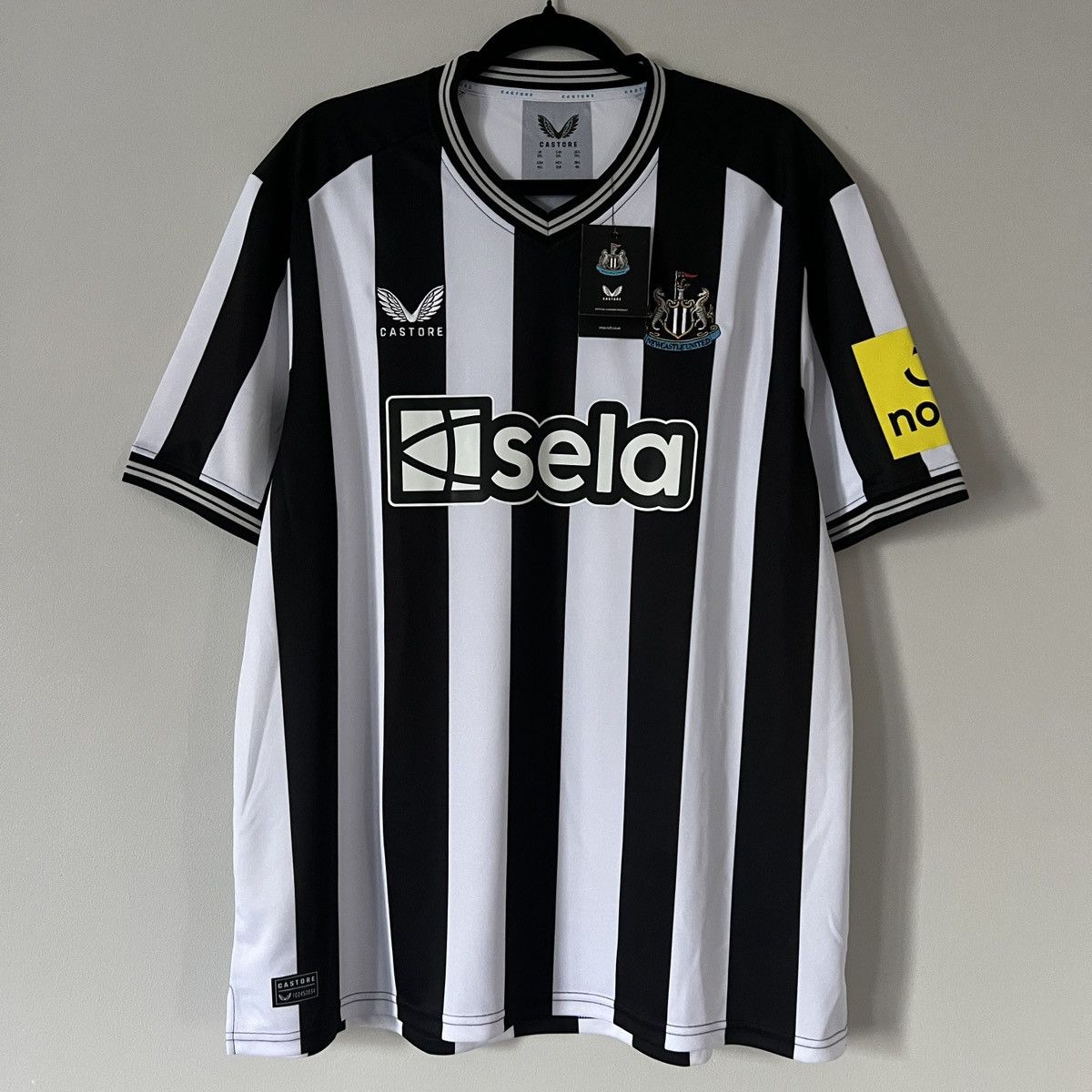 Castore Castore New Castle United Jersey Size US XXL / EU 58 / 5 - 1 Thumbnail