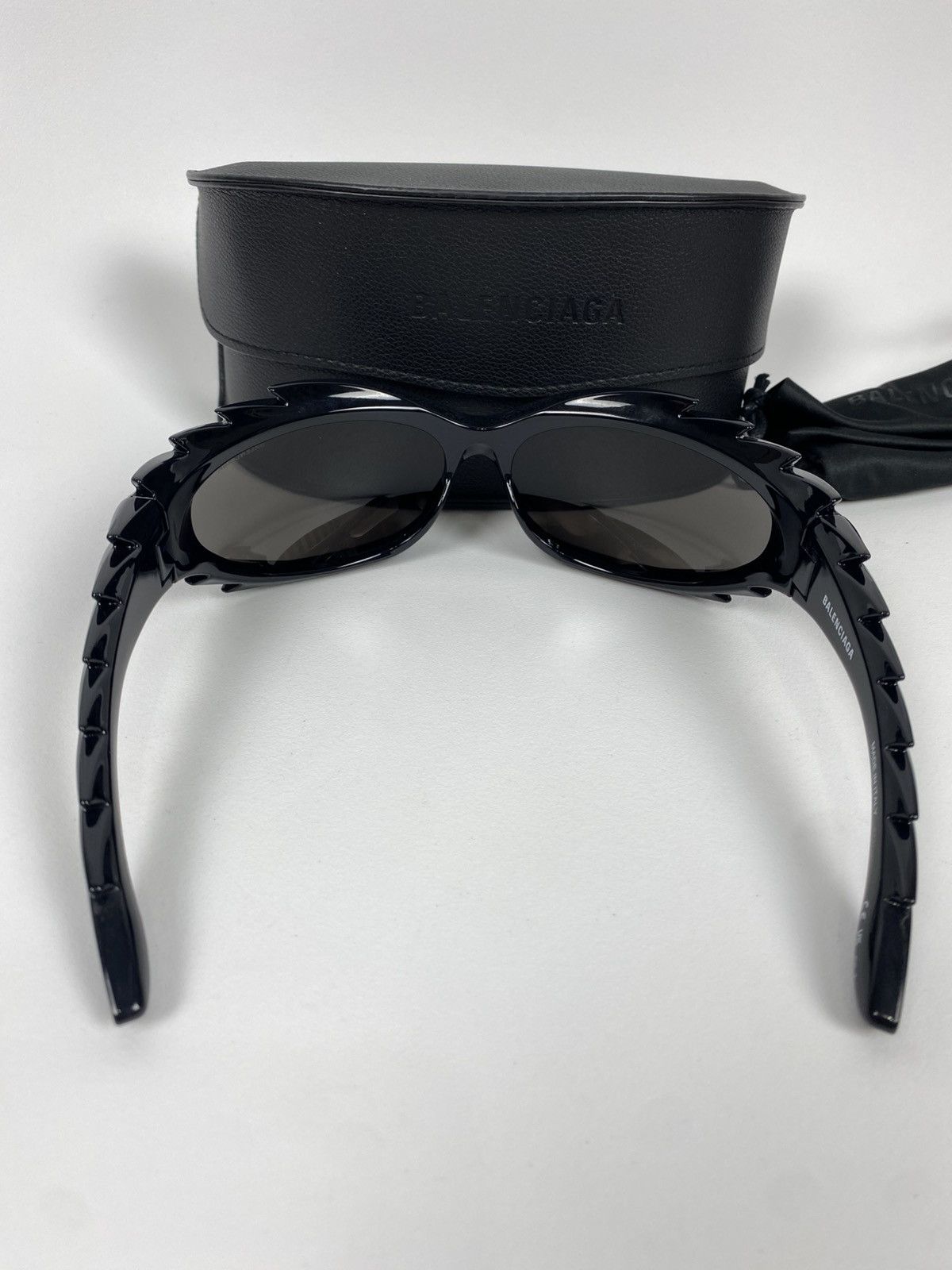 Balenciaga Balenciaga Spike Rectangle Sunglasses New BB0255S Size XL Size ONE SIZE - 7 Thumbnail