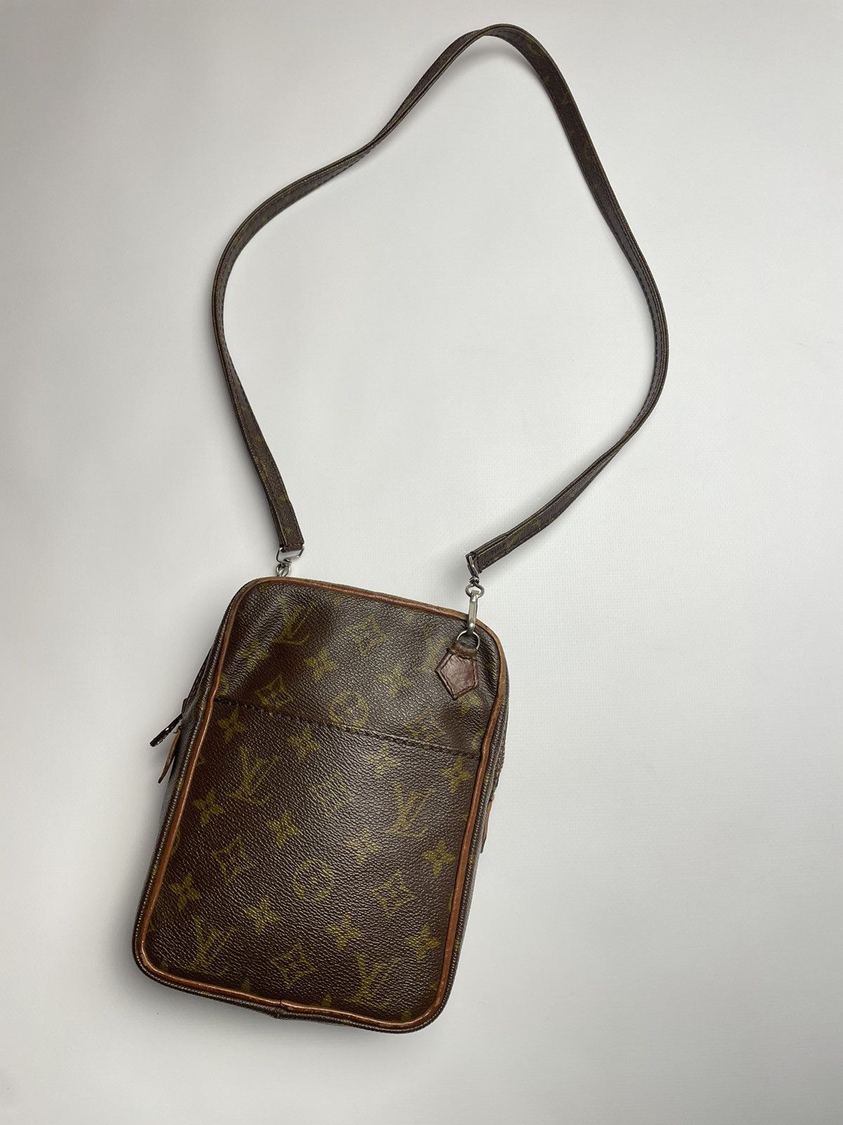 Louis Vuitton × Vintage Louis Vuitton Monogram Danube Messenger Brown Size ONE SIZE - 2 Thumbnail