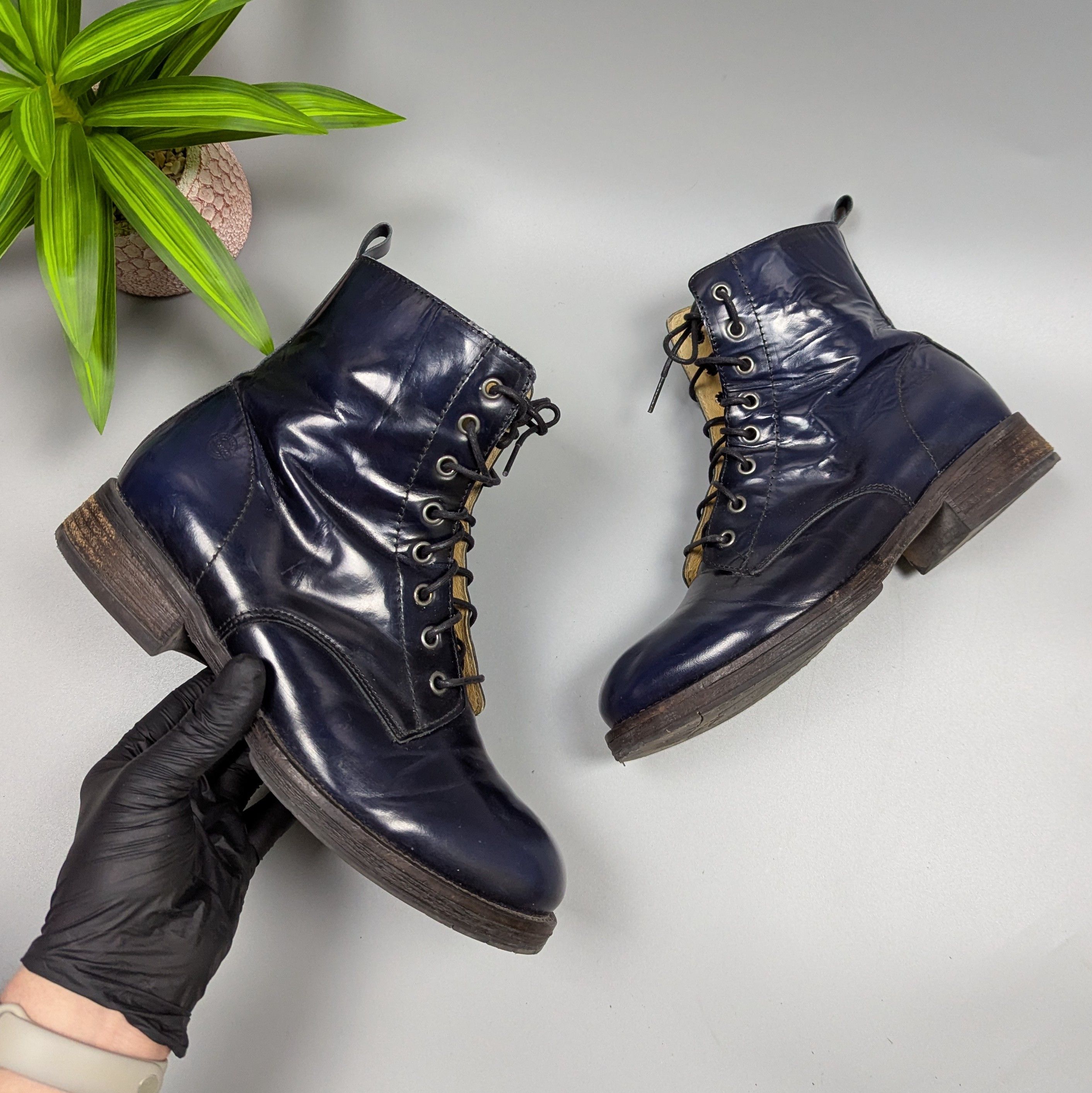 Vintage BRAKO Anatomic Navy Blue Patent Leather Lace-Up Boots Size US 9 / IT 39 - 4 Thumbnail