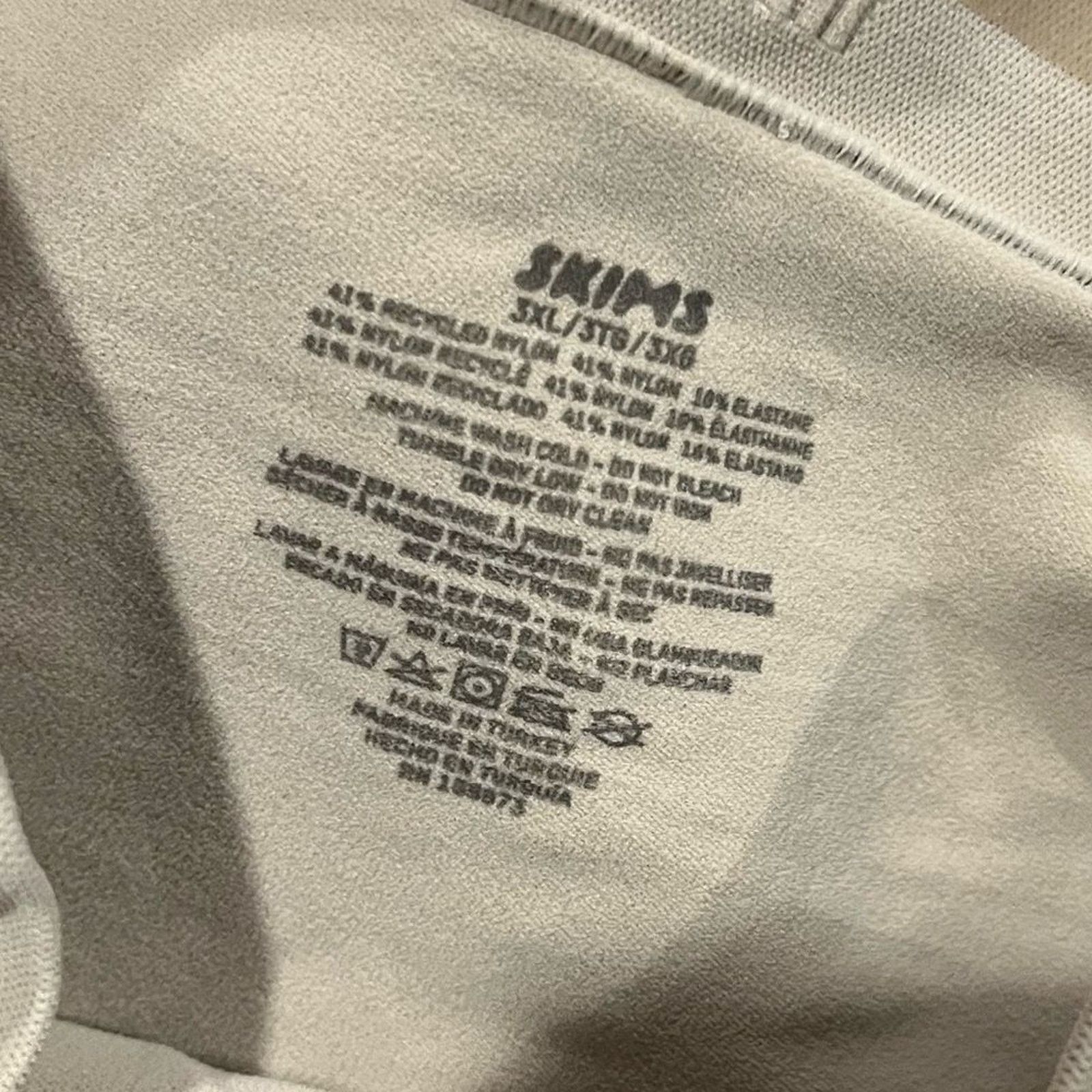 SKIMS NWOT Skims Shapewear Seamless Sculpt Knee Short Sand Sz 3XL Size ONE SIZE - 3 Thumbnail