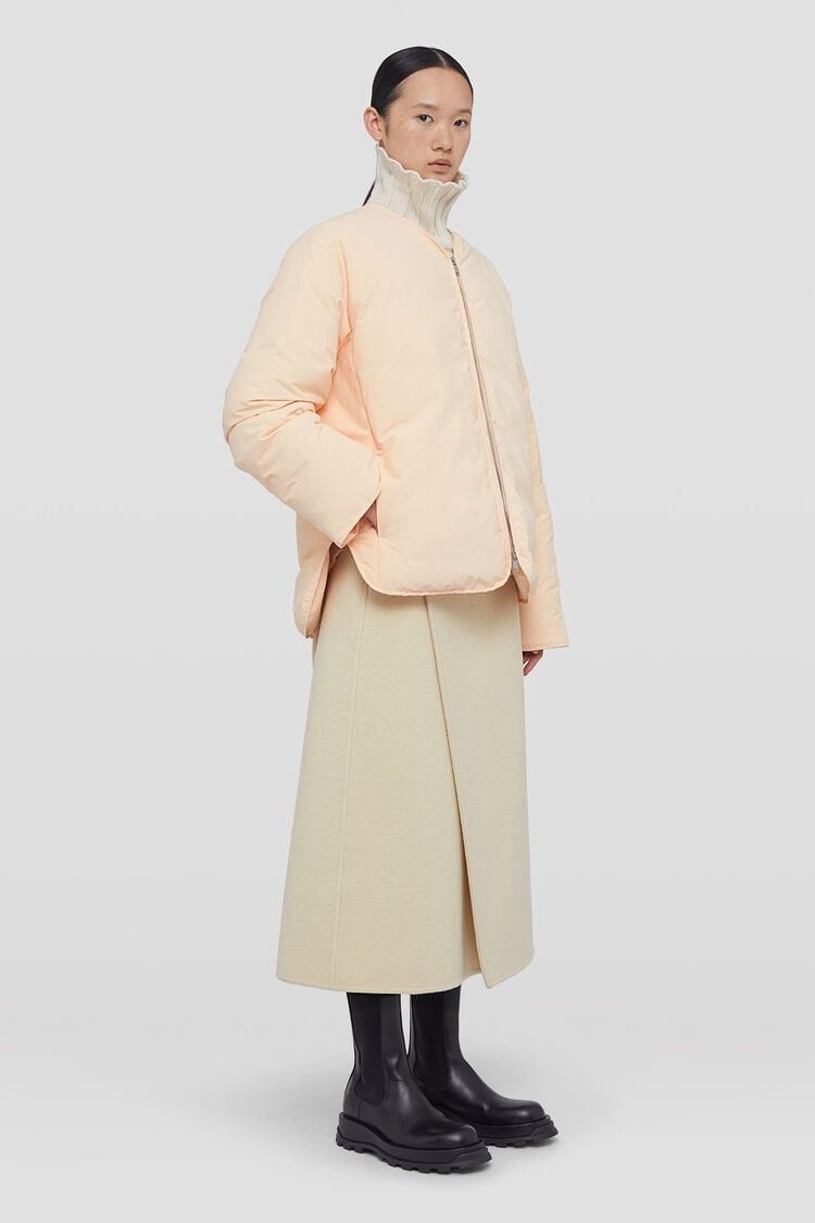 Jil Sander o1w1db10825 Down Jacket in Beige Size S / US 4 / IT 40 - 3 Thumbnail