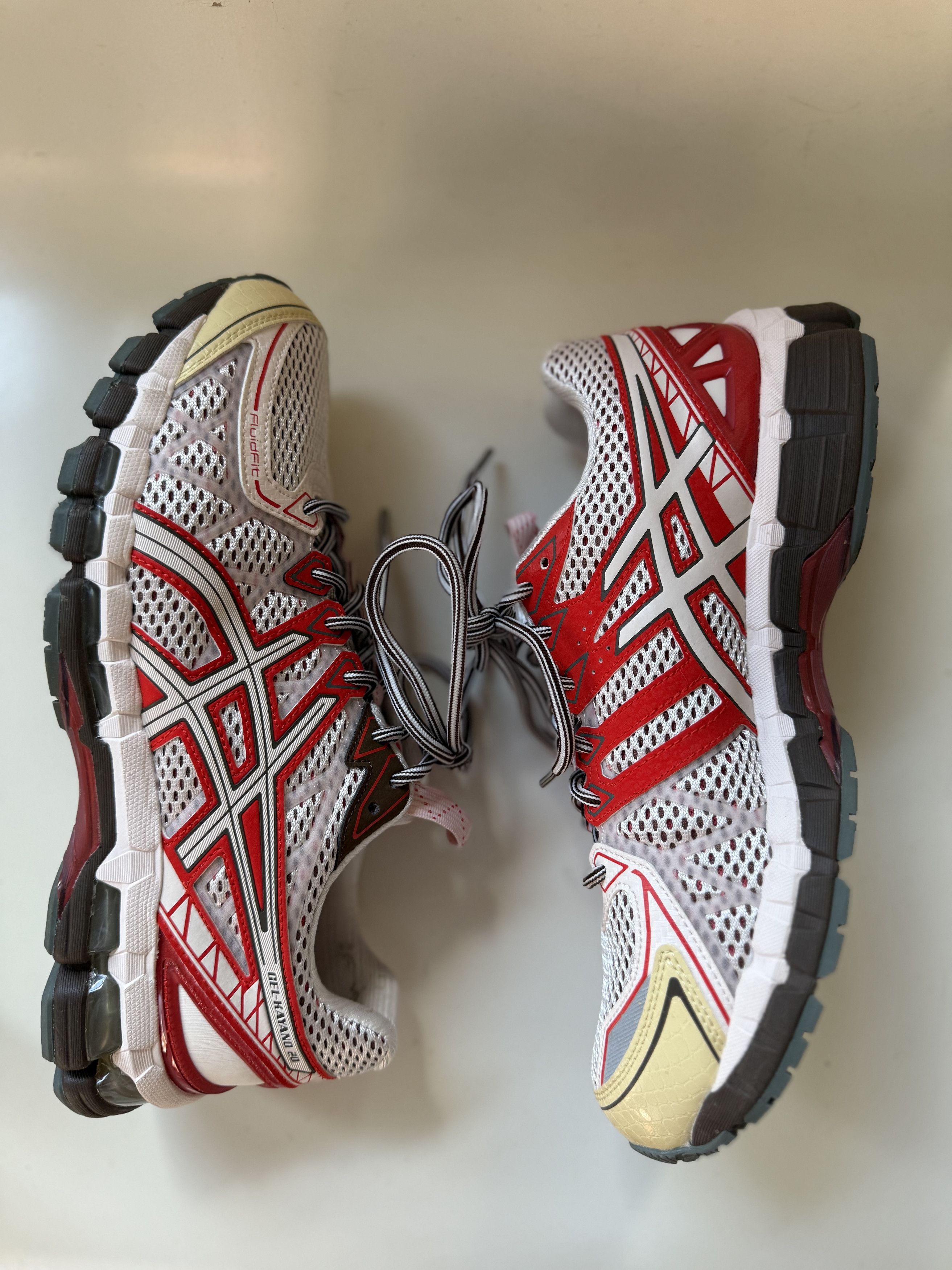 Asics Rare Gel Kayano 20 Red Sneakers Size US 9 / EU 42 - 2 Thumbnail