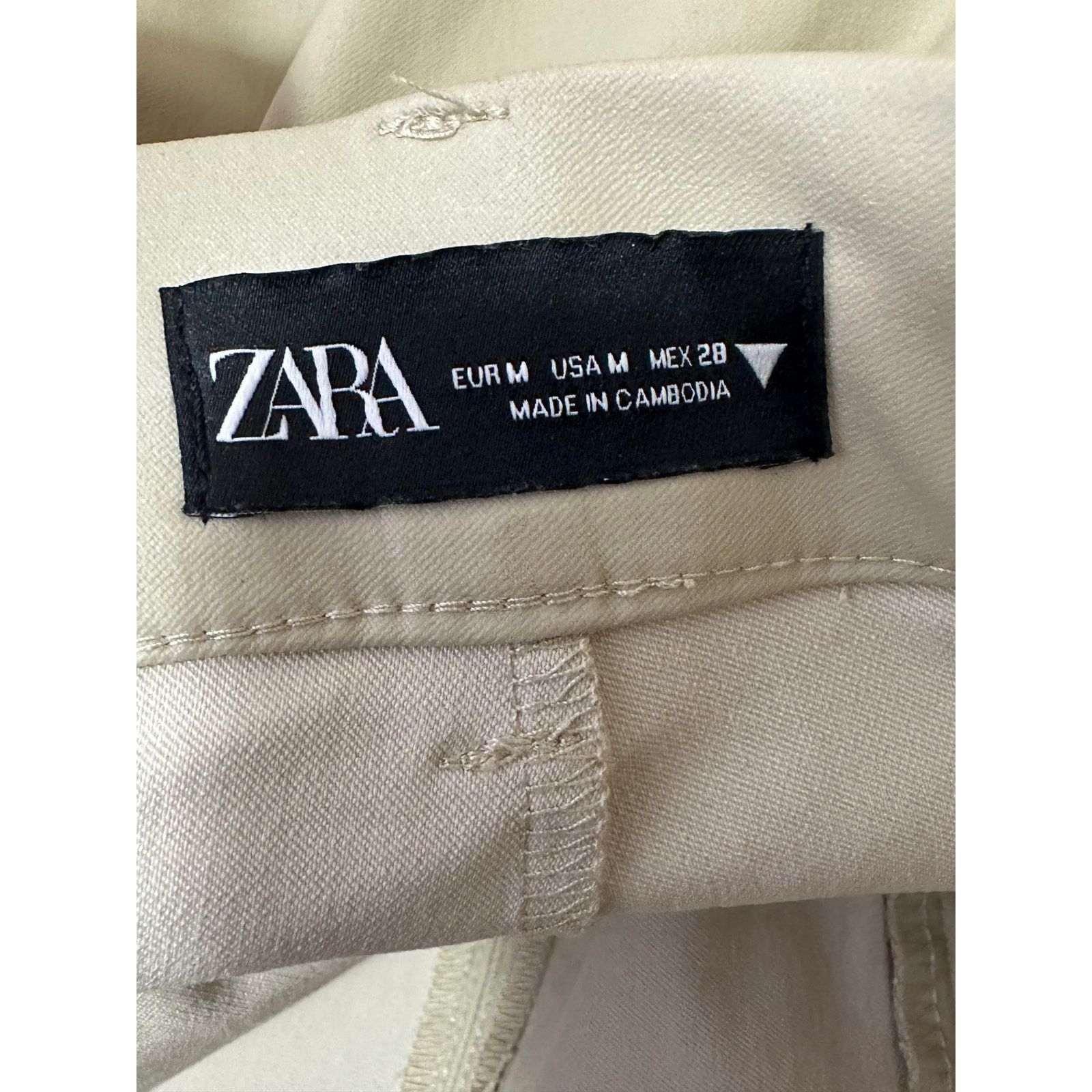 Zara ZARA cream beige vegan leather skinny pants size Medium Size 28" / US 6 / IT 42 - 3 Thumbnail