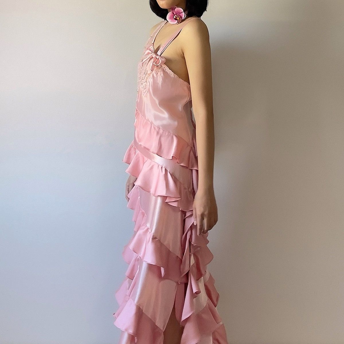 Victoria's Secret × Vintage Vintage VS Pink Ruffle Satin Dress (Small) Size S / US 4 / IT 40 - 1 Thumbnail