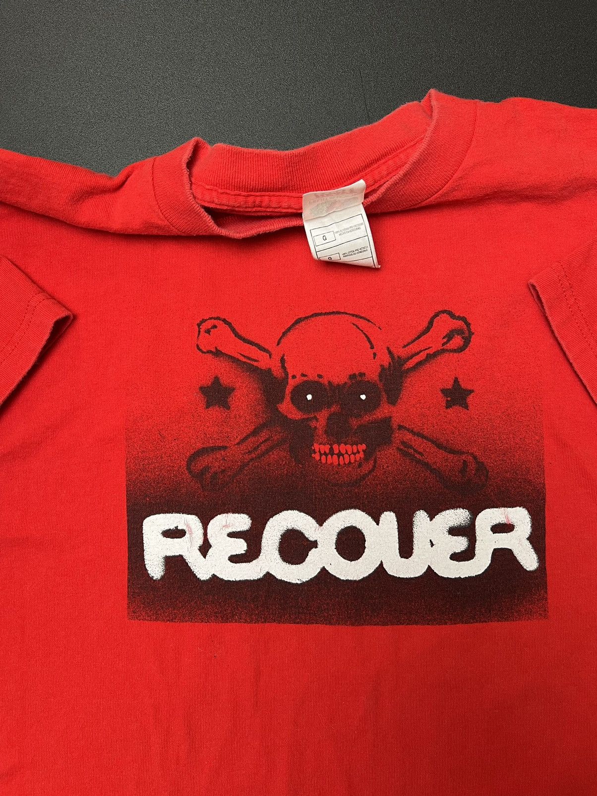 Vintage Vintage recover rock t shirt size L Size US L / EU 52-54 / 3 - 1 Thumbnail