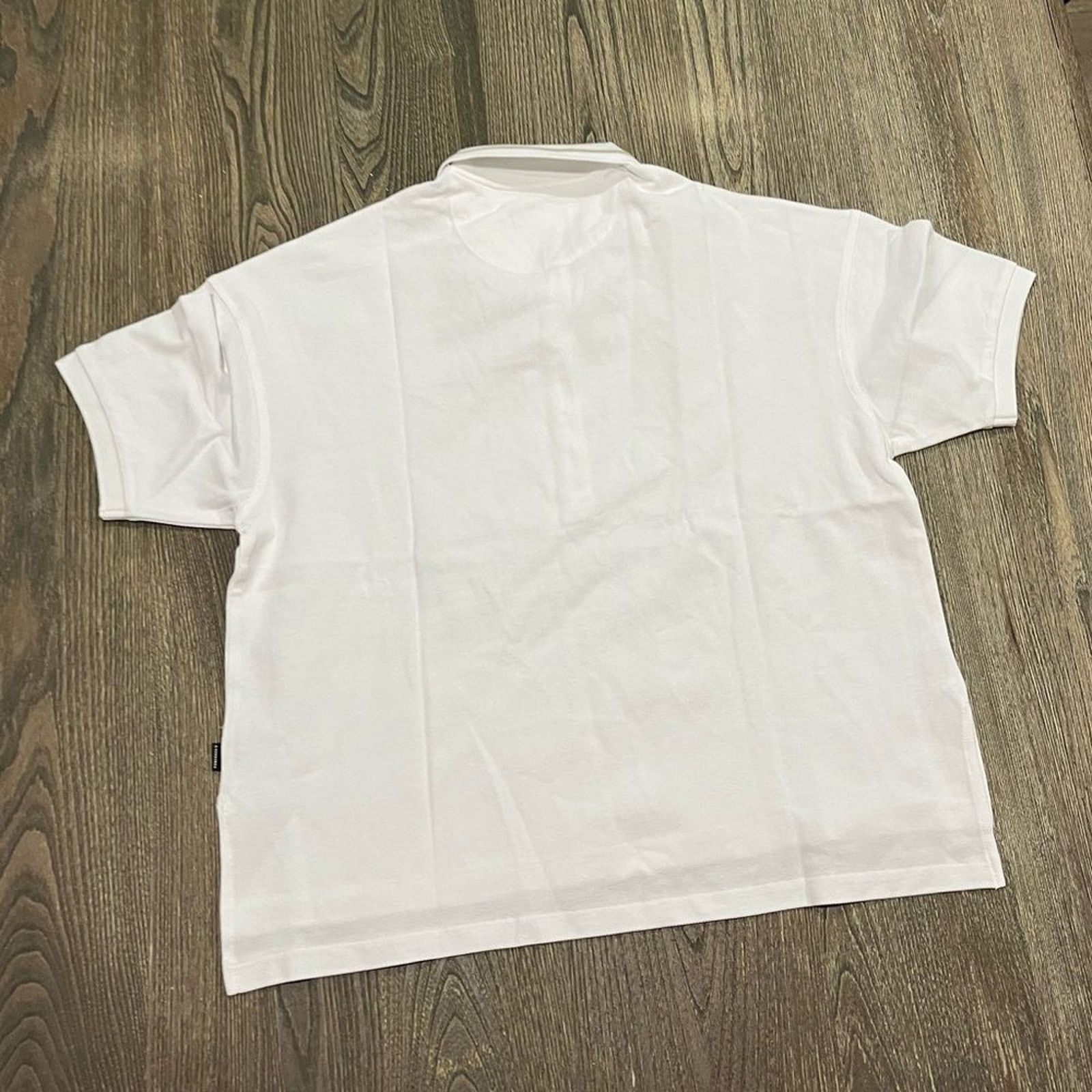 Converse NWOT Converse Casual Polo Shirt Regular Fit White XS Size XS / US 0-2 / IT 36-38 - 4 Thumbnail