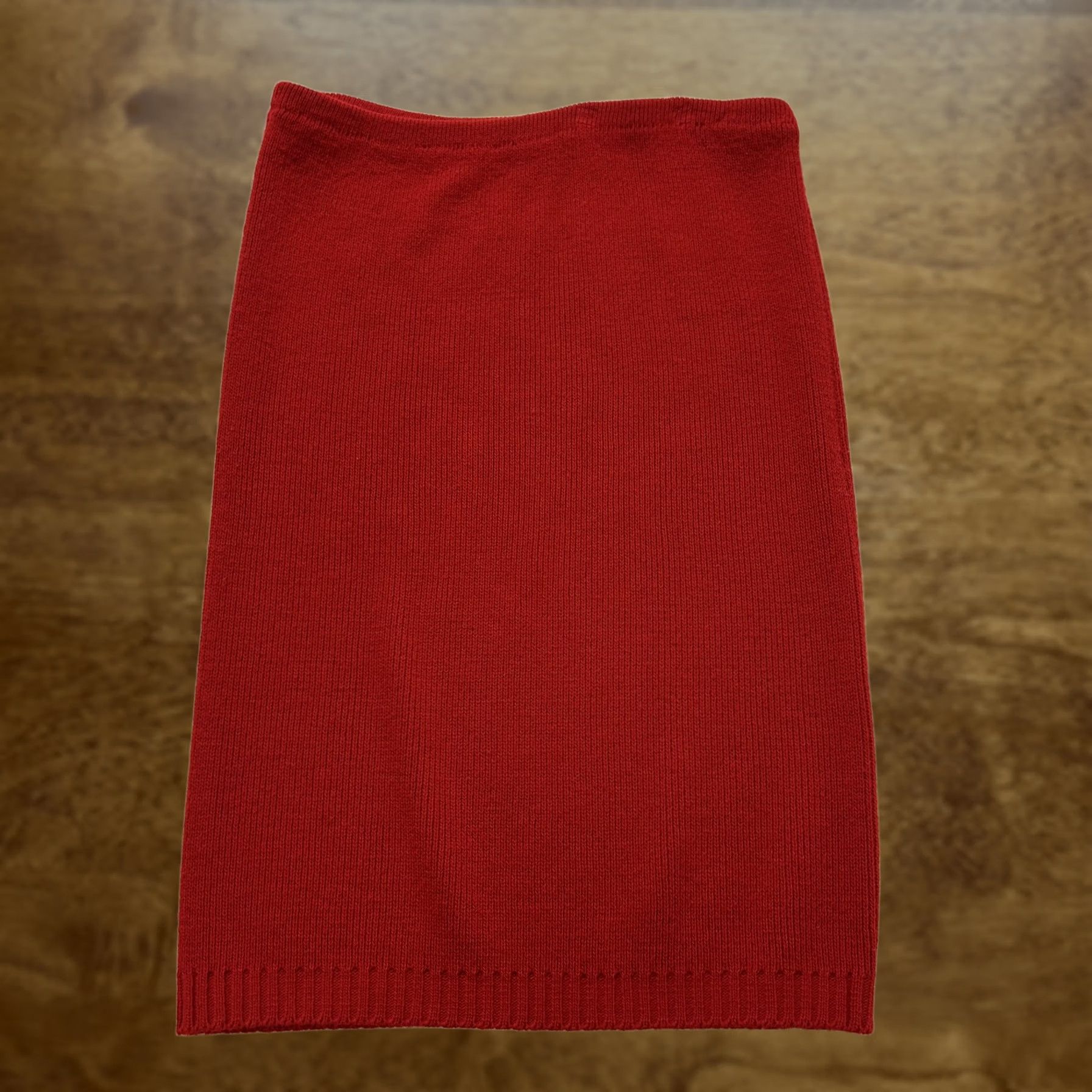 Vintage VINTAGE 90s Red Knit Skirt Womens Medium Solid Pencil Midi Stretch Pull On USA Women Skirt Knit Midi Red Pencil Solid Stretch Pull On Size 32" / US 10 / IT 46 - 1 Thumbnail