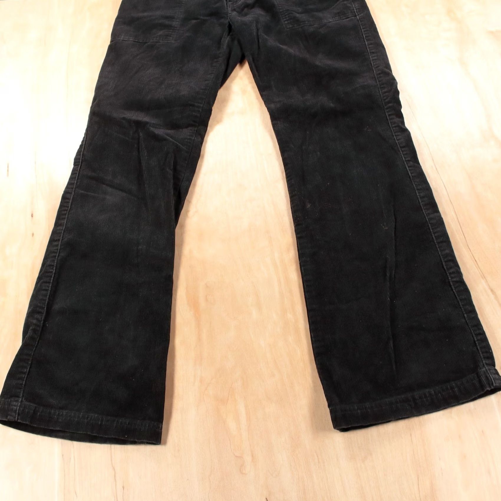 Gap GAP Womens Military Surplus Style Flared Corduroy Pants sz 8 Black Corduroy Flare 32 Inseam Womens Size 30" / US 8 / IT 44 - 3 Thumbnail