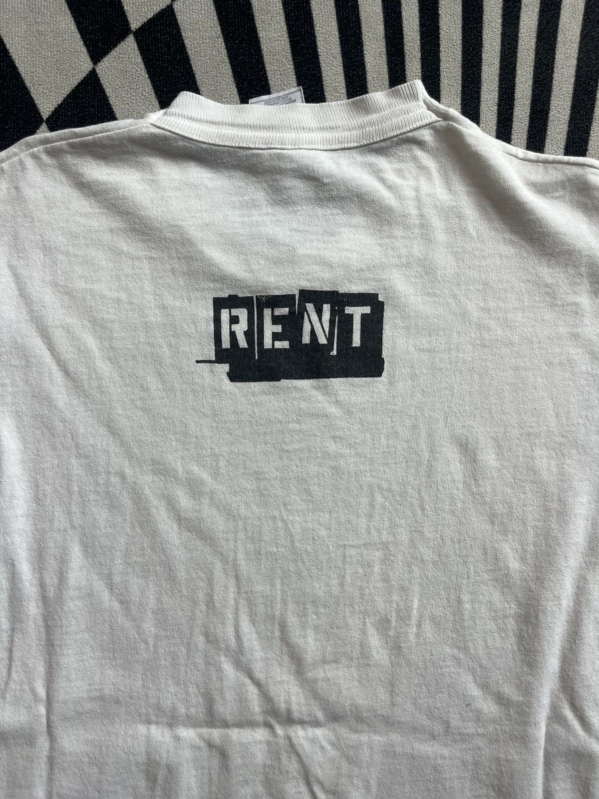 Arts & Science Vintage RENT Will You Light My Candle by Billy 90’s Tshirt Size US M / EU 48-50 / 2 - 9 Thumbnail