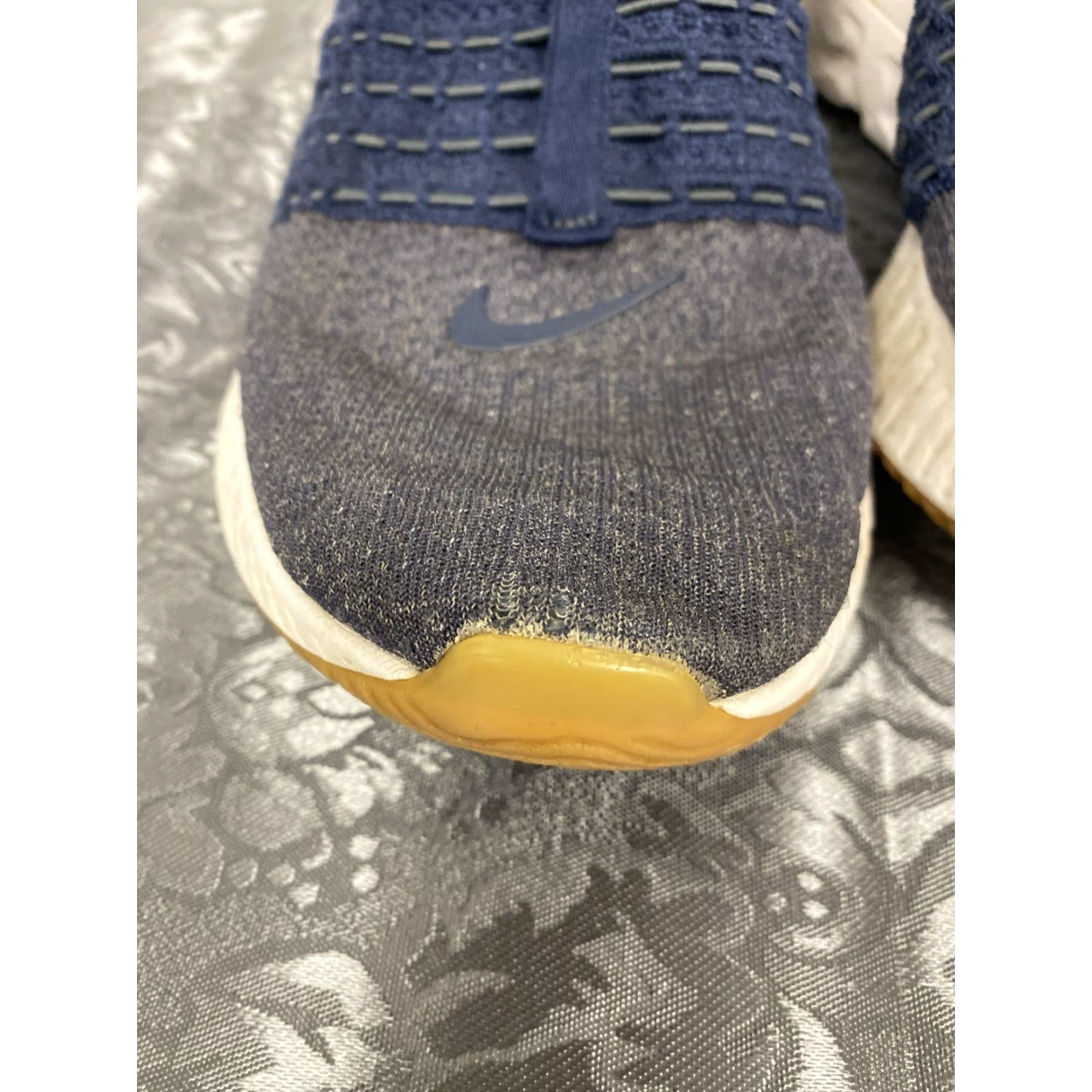 Nike NIKE React Phantom Run Flyknit 2 Slip On Sneakers Men's Size 11 College Navy Athletic Size US 11 / EU 44 - 3 Thumbnail
