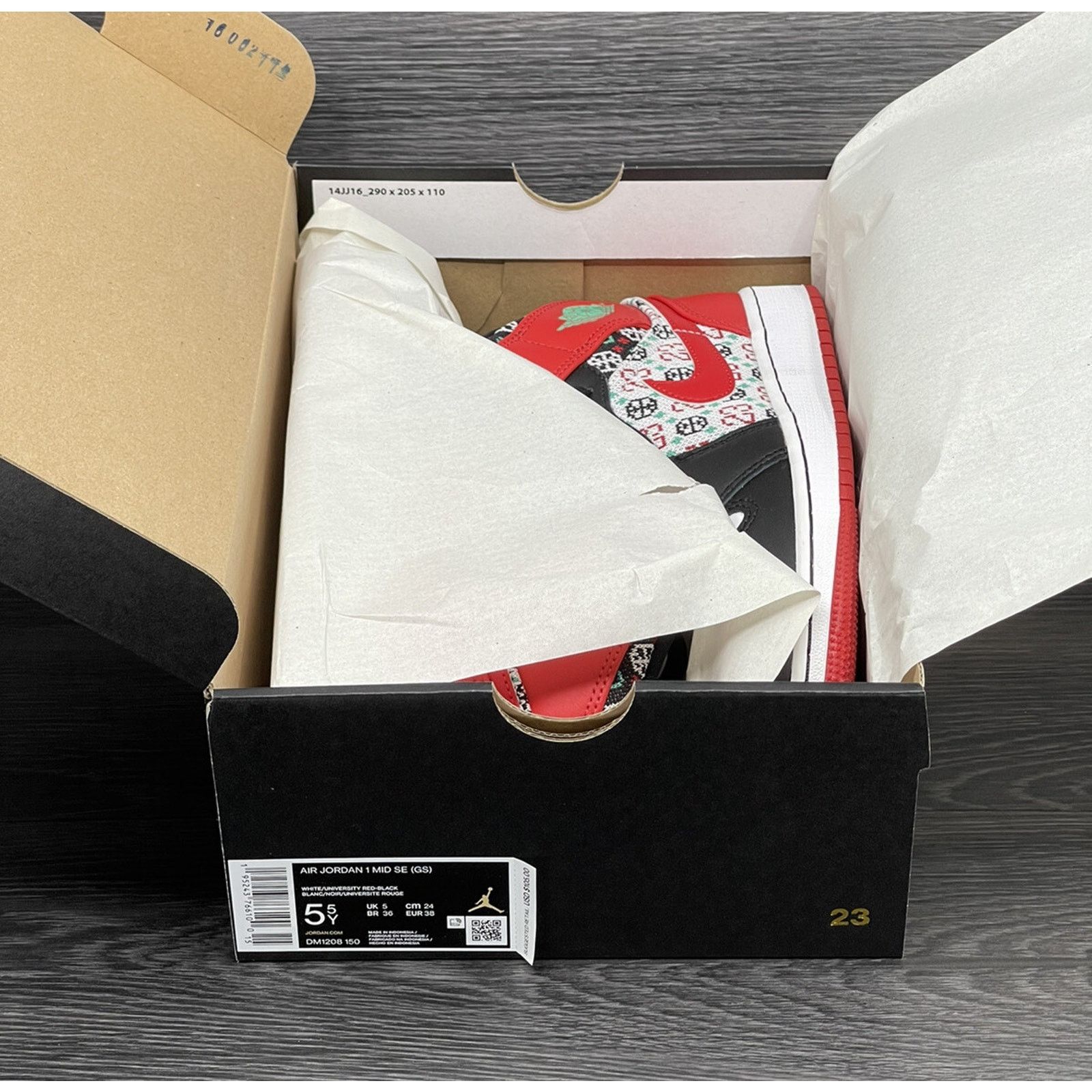 Jordan Brand GS Air Jordan 1 Mid SE "Ugly Sweater", 5.5Y [new] DM1208-150 Size US 5.5 / EU 38 - 9 Thumbnail