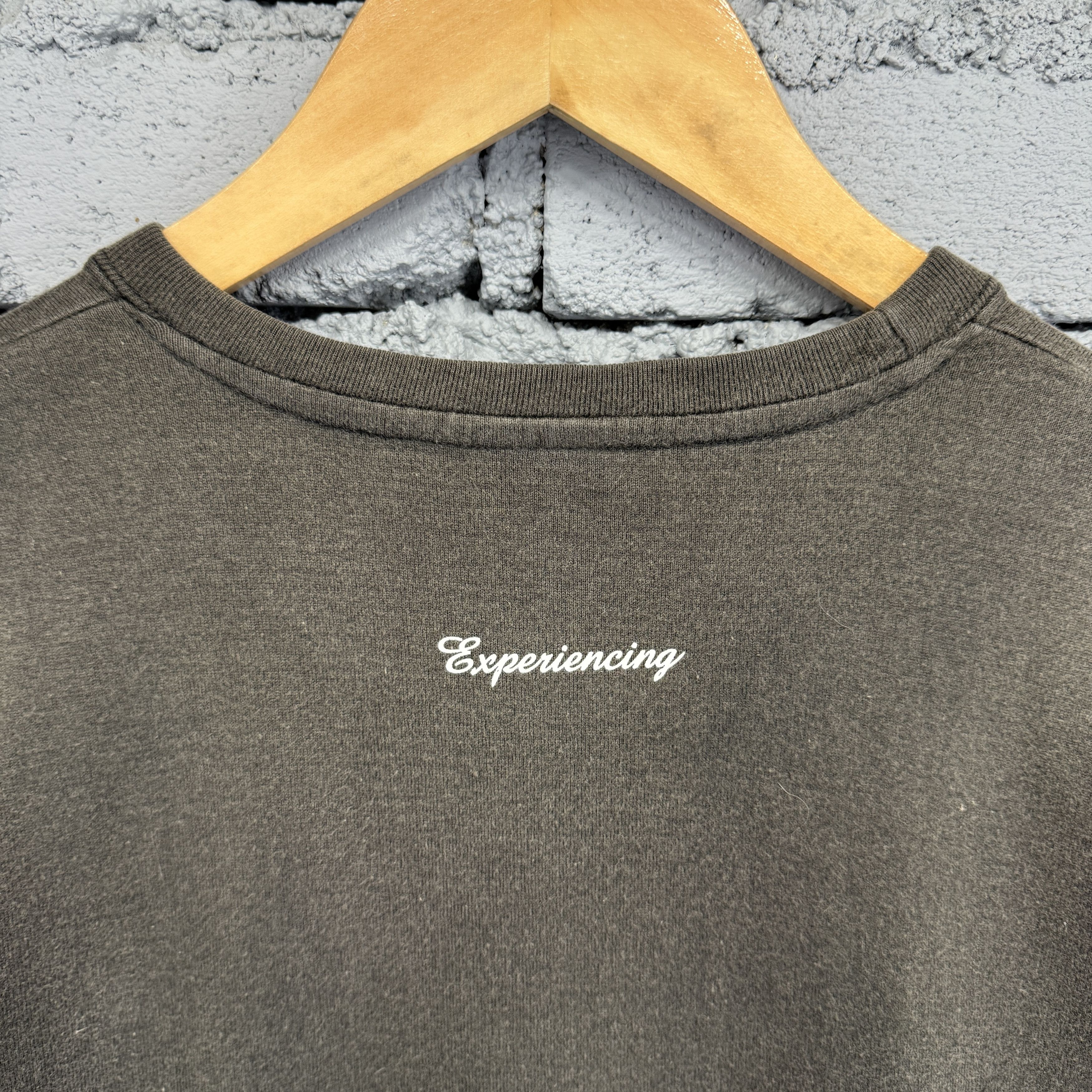 Japanese Brand Rare Vintage Japanese Brand Free Beat Sunfaded Tshirt Size US M / EU 48-50 / 2 - 8 Thumbnail