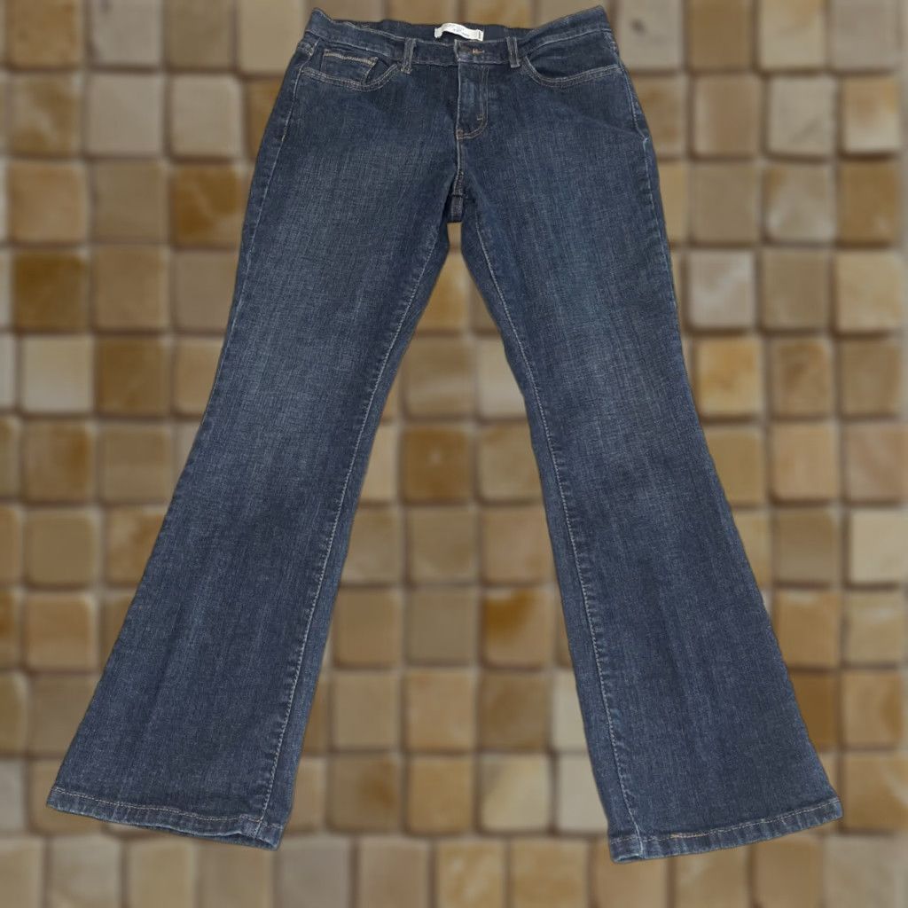 Levi's Levi's 515 Jeans Women's Boot Cut Mid Rise Dark Wash Size 8 Blue Size 30" / US 8 / IT 44 - 1 Thumbnail