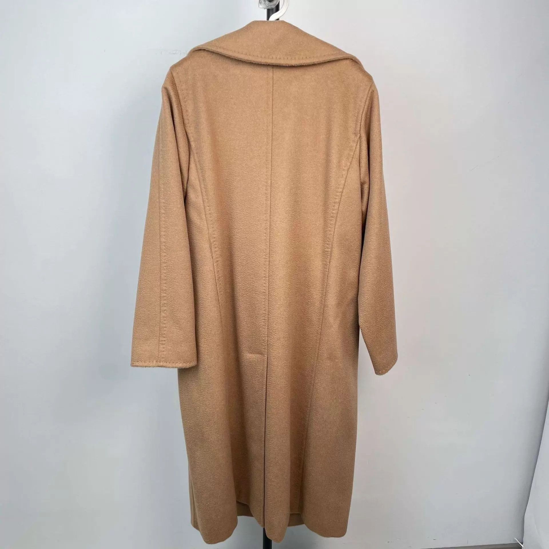 Max Mara 97 New MaxMara camel hair overcoat Size 165 Size M / US 6-8 / IT 42-44 - 2 Thumbnail