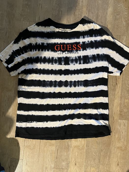 guess tie dye stripe tee