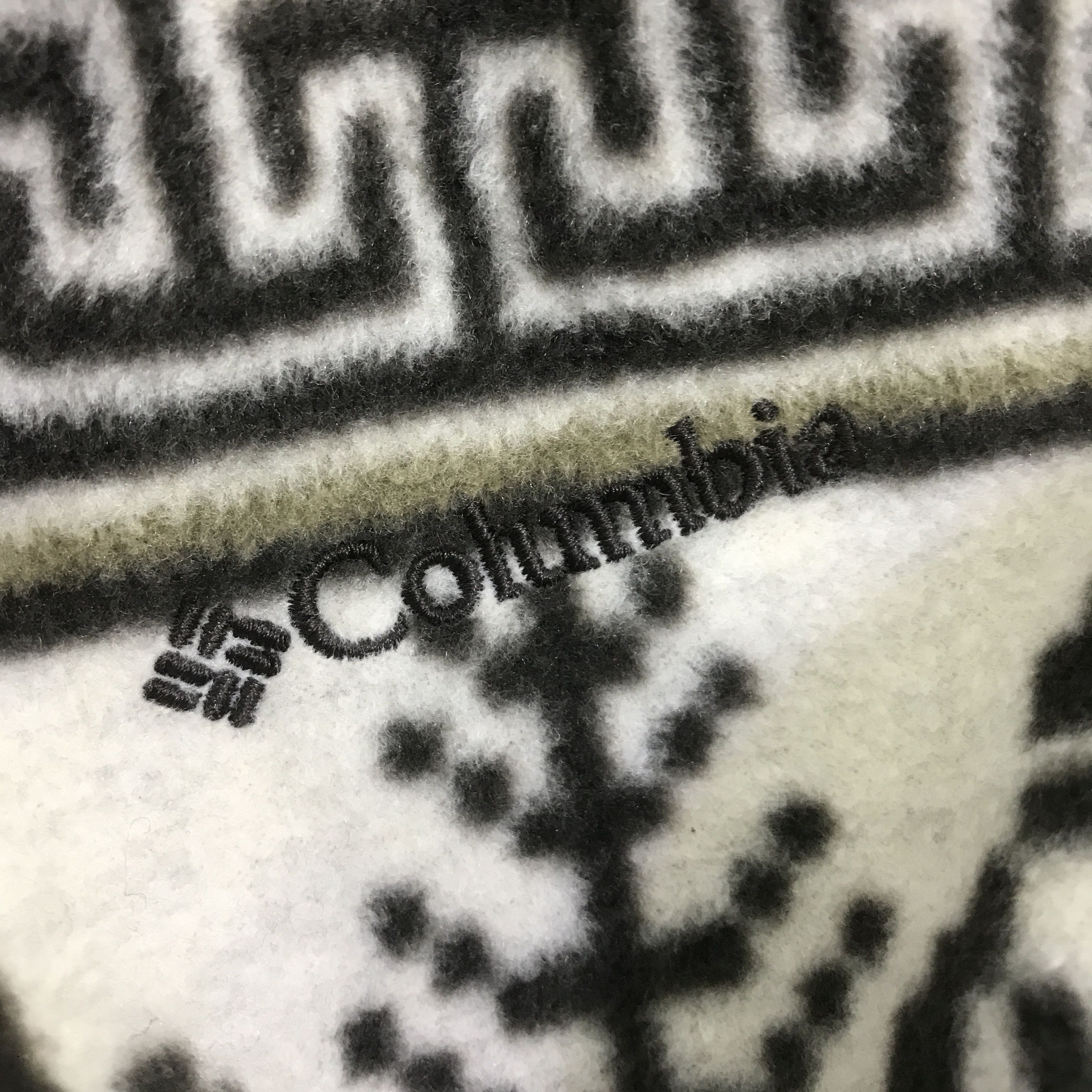 Columbia Y2K COLUMBIA FLEECE SHORTS K180B8 Size US 30 / EU 46 - 13 Thumbnail