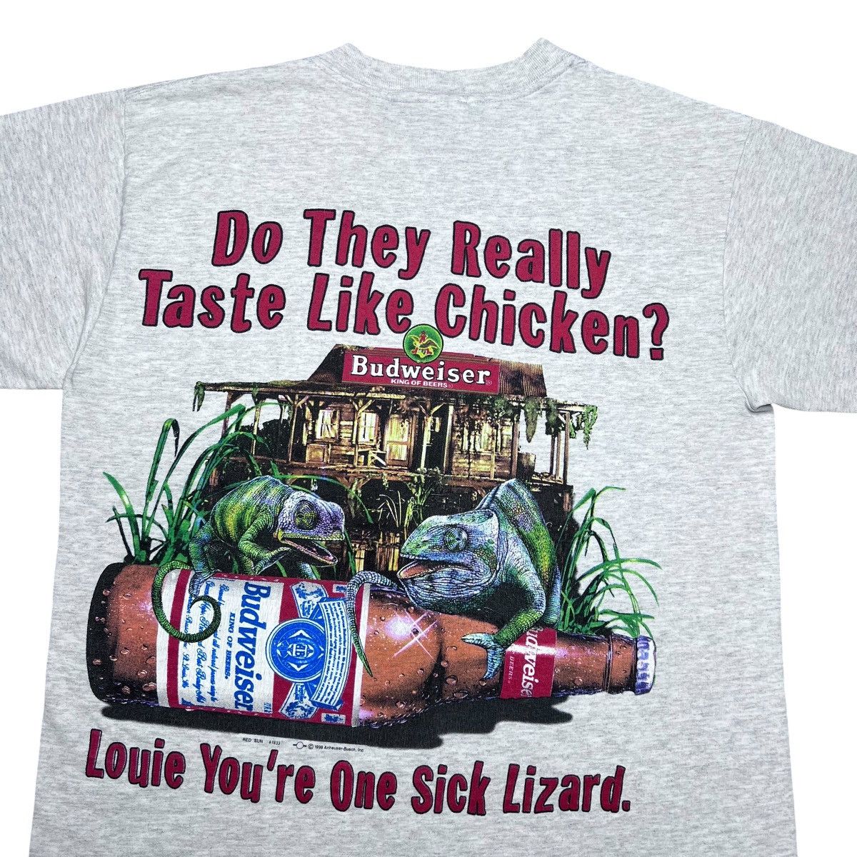 Gildan Vintage 1998 Budweiser Drinking Louie Lizard Beer Bottle Tee Size US M / EU 48-50 / 2 - 9 Thumbnail