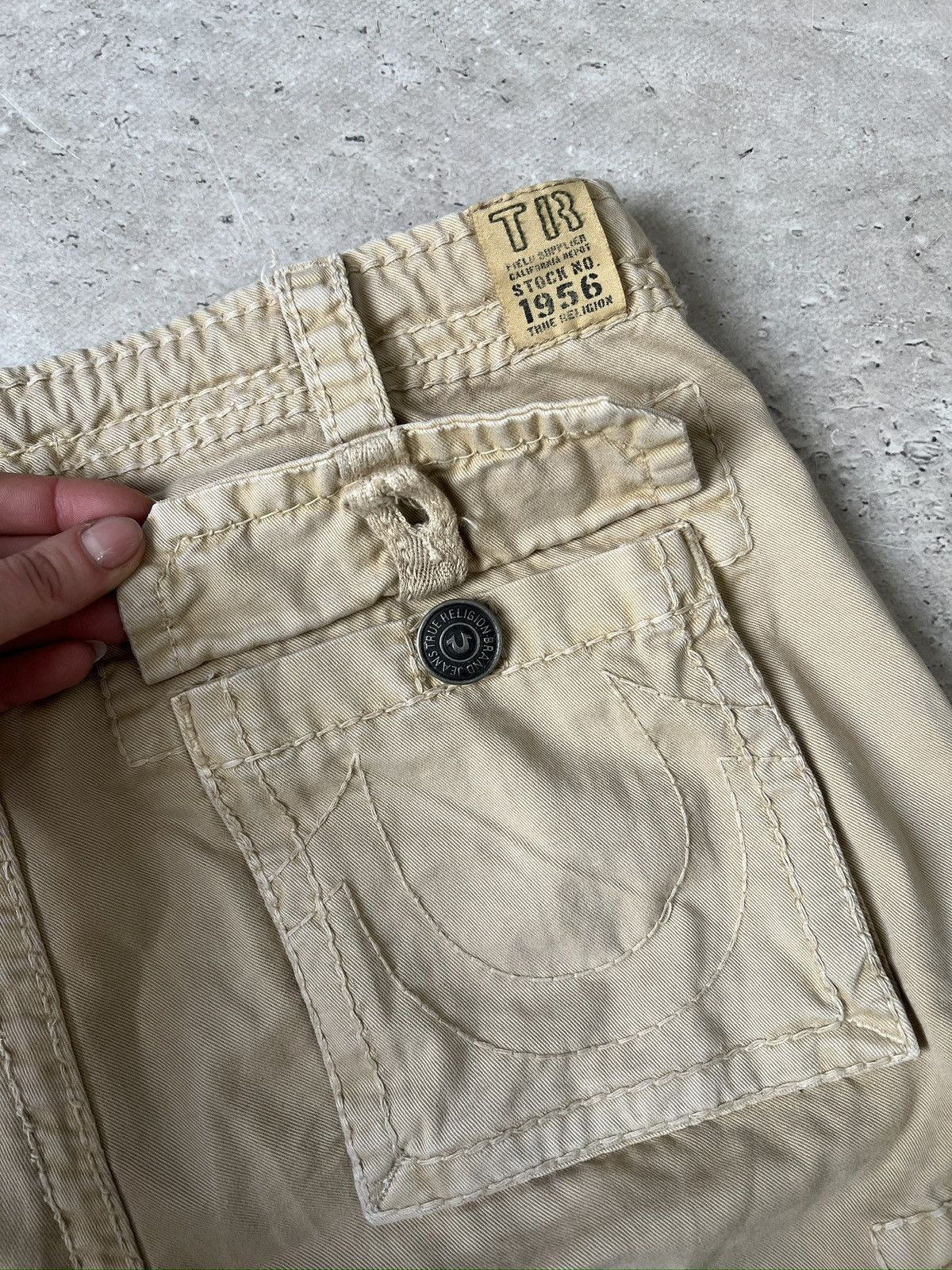 True Religion True religion long rap cargo shorts y2k stylle Size US 30 / EU 46 - 11 Thumbnail