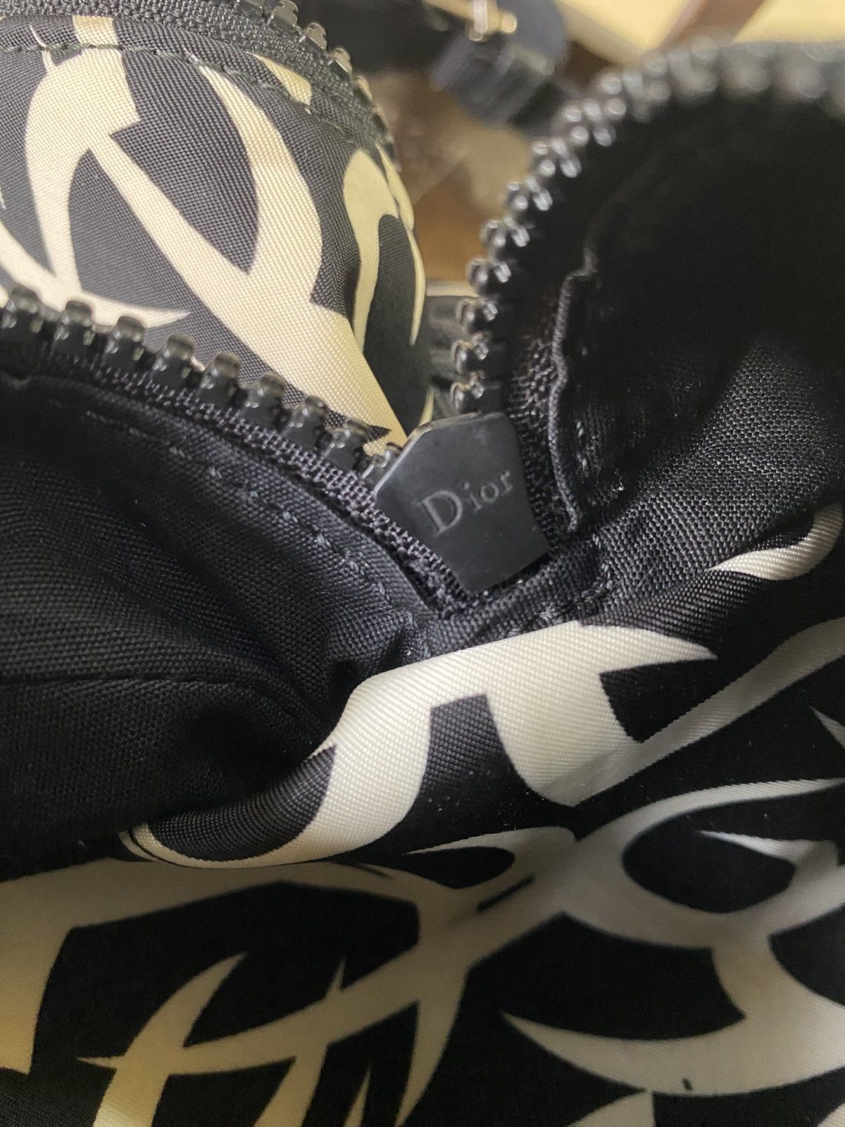 Dior Dior Bagpack Tribal Printed. Size ONE SIZE - 14 Thumbnail