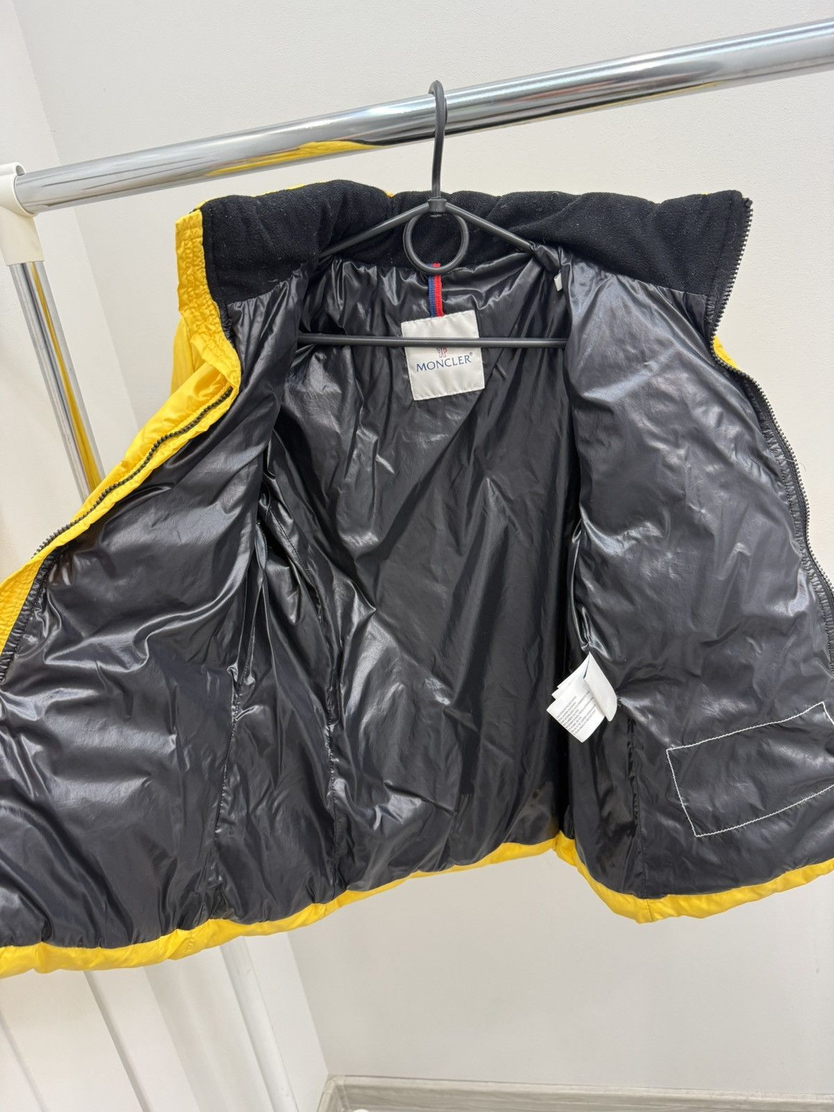 Moncler Moncler Down Puffer Big Logo Jacket Size M / US 6-8 / IT 42-44 - 6 Thumbnail
