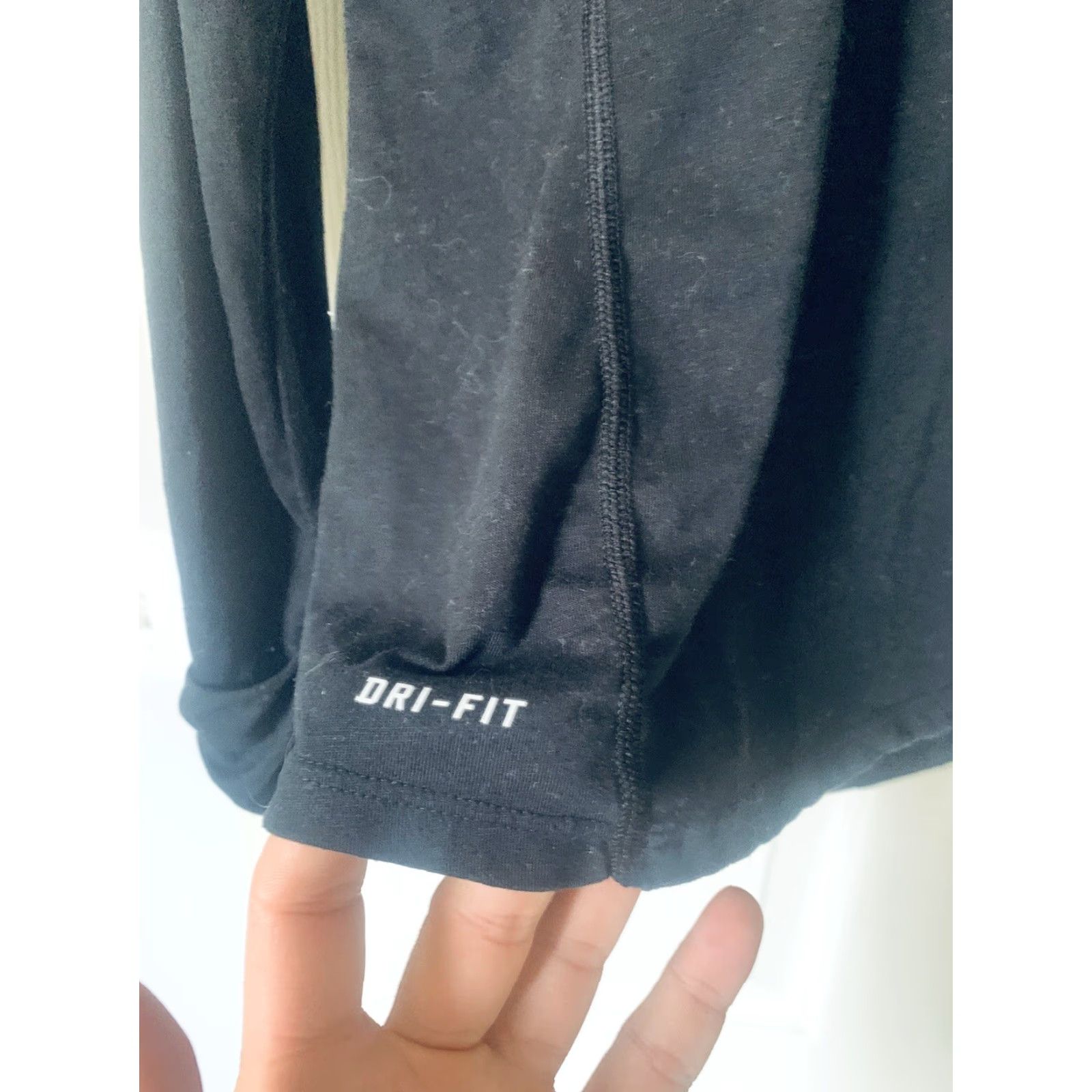 Nike Nike Running Pullover Hoodie Black Foldover Hands Thumbholes Size Small Girls Women S Small Hoodie Dri-Fit Size S / US 4 / IT 40 - 2 Thumbnail