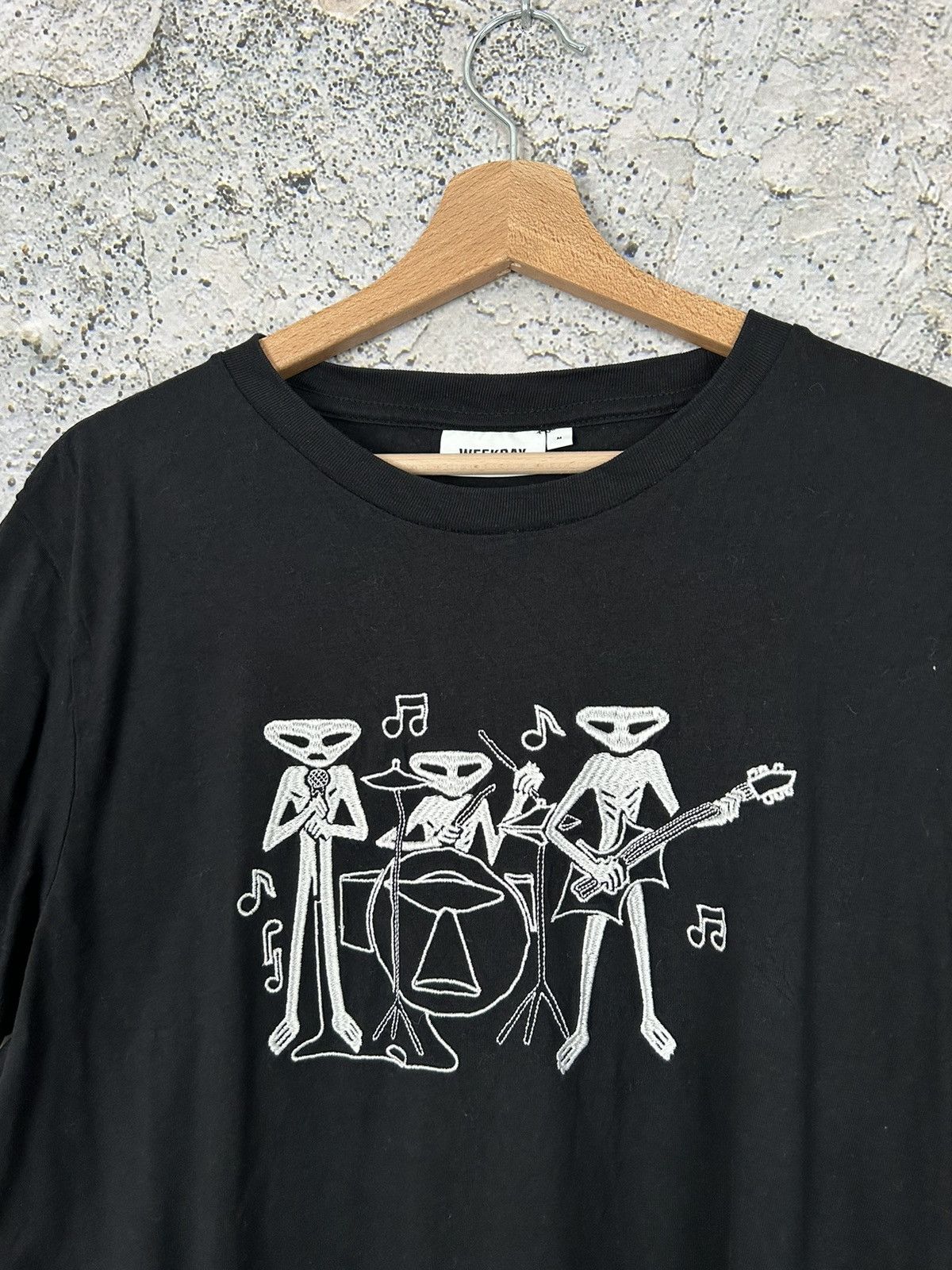 Weekday Weekday Aliens Graphic Tee Streetwear UFO Skateboards Size US L / EU 52-54 / 3 - 3 Thumbnail