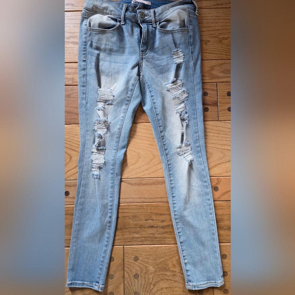 Kohl's SO Distressed Light Blue Women's Skinny Jeans Size 29" - 1 Thumbnail