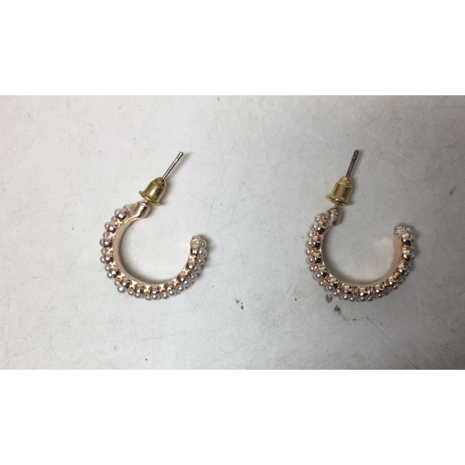 Other Women's Rose Gold Hoop Earrings with White Faux Pearl/Beads Size ONE SIZE - 6 Thumbnail