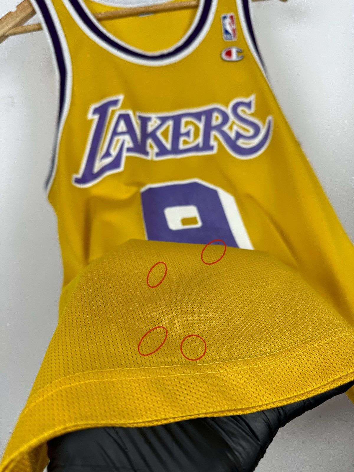 Champion Vintage Los Angeles Lakers Champion Van Exel #9 Jersey Size US S / EU 44-46 / 1 - 22 Thumbnail