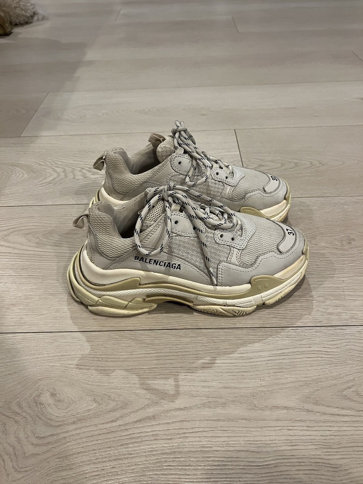 Balenciaga Balenciaga Triple S Sneakers Size US 7 / IT 37 - 1 Thumbnail
