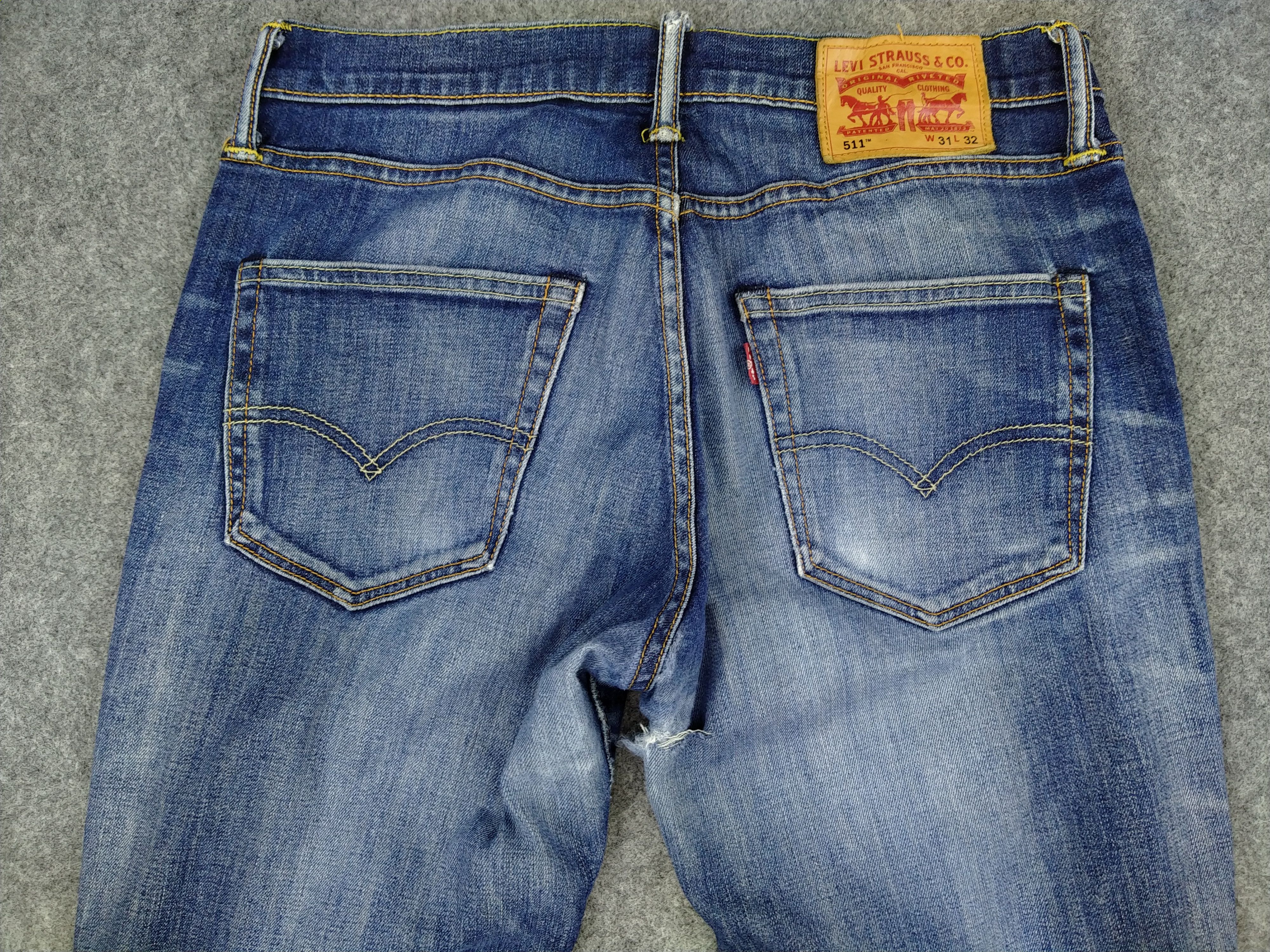 Levi's Blue Distressed Levi's 511 Denim 31x29.5 -JN225 Size US 31 - 4 Thumbnail