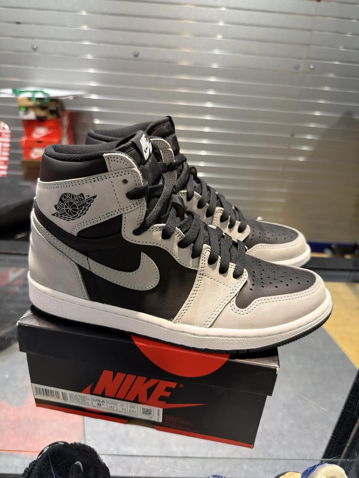 Jordan Brand Size 8.5 - Jordan 1 Retro OG High Shadow 2.0 (555088 035) Size US 8.5 / EU 41-42 - 4 Thumbnail
