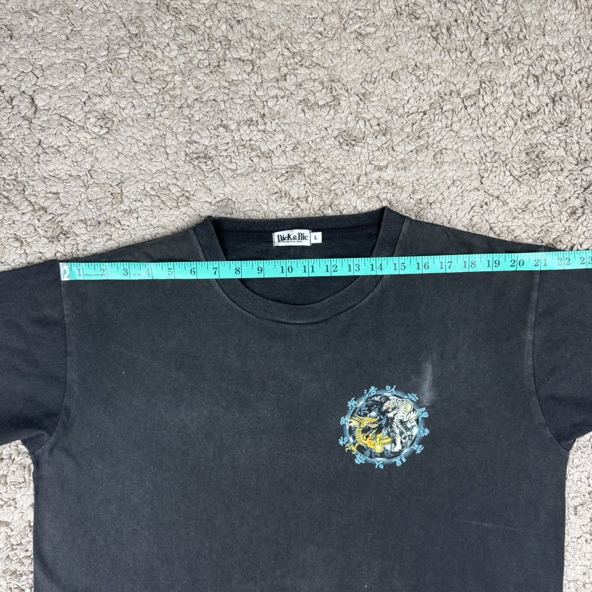 Vintage Vintage Graphic Dragon and White Tiger YIN AND YANG T-shirt Size US L / EU 52-54 / 3 - 14 Thumbnail