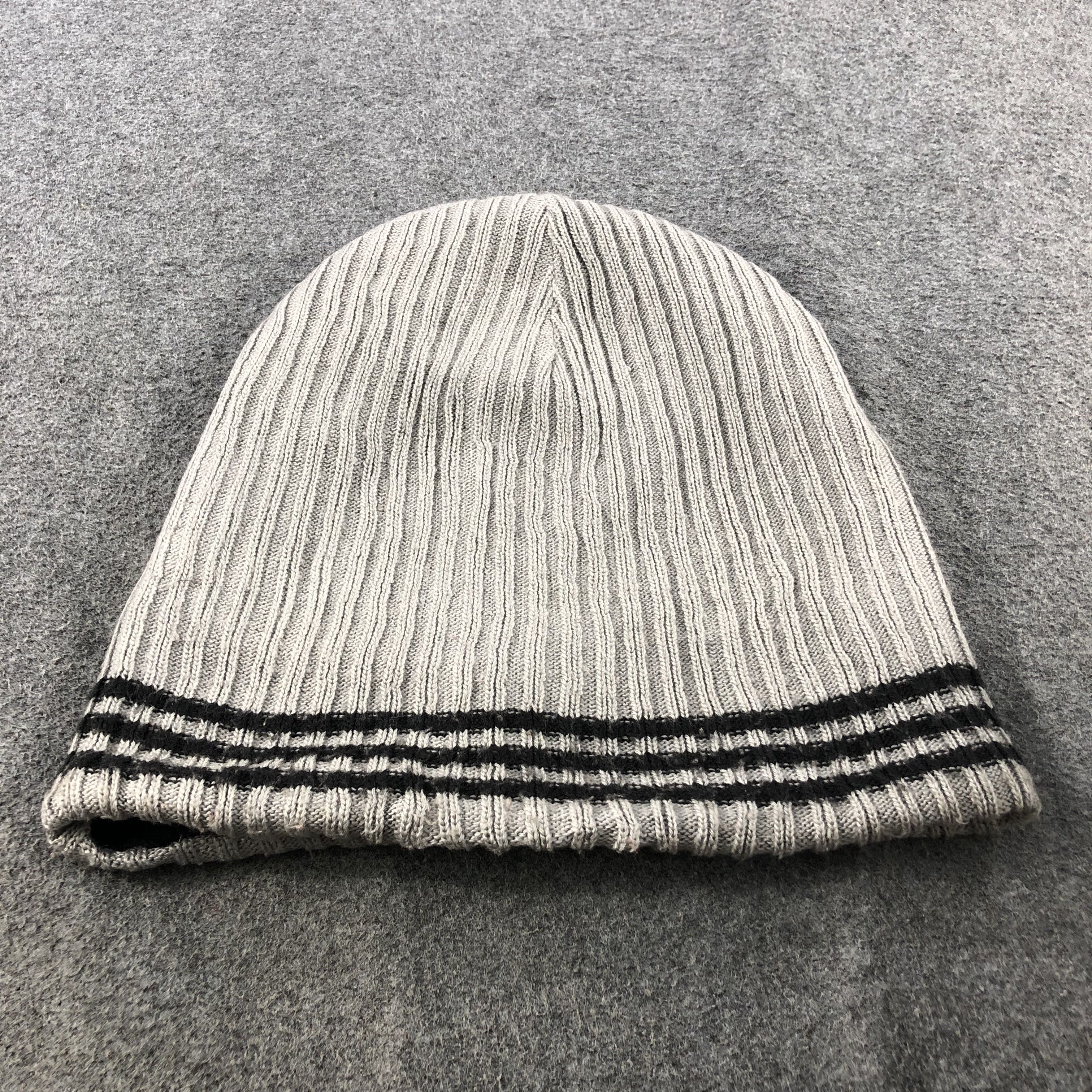 Vintage Adidas Reversible Beanie Snowcap Snow Hat B225 Size ONE SIZE - 5 Thumbnail