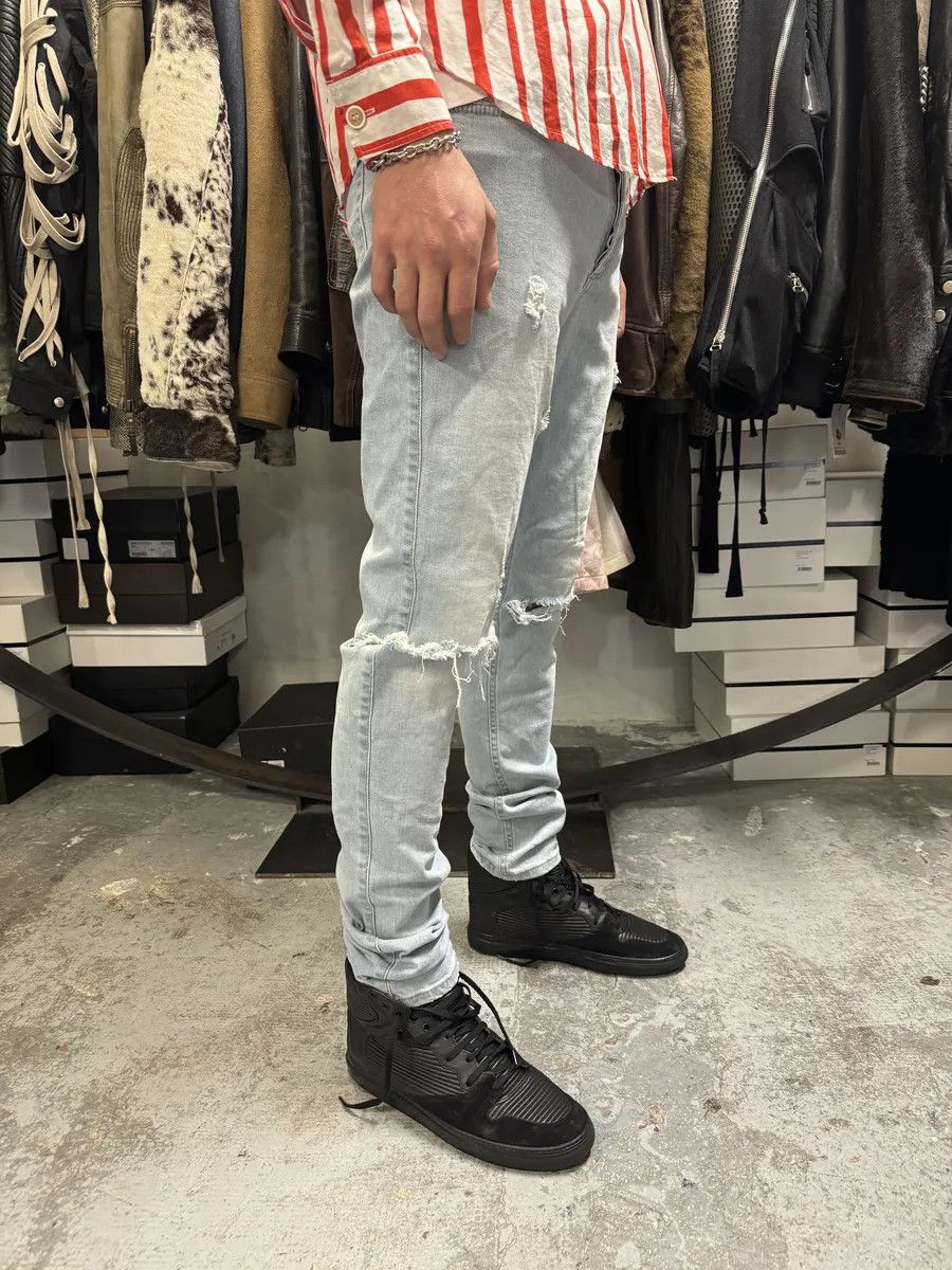 Givenchy 2000s Givenchy Blue Distressed Slim Denim Jeans Size US 33 - 4 Thumbnail