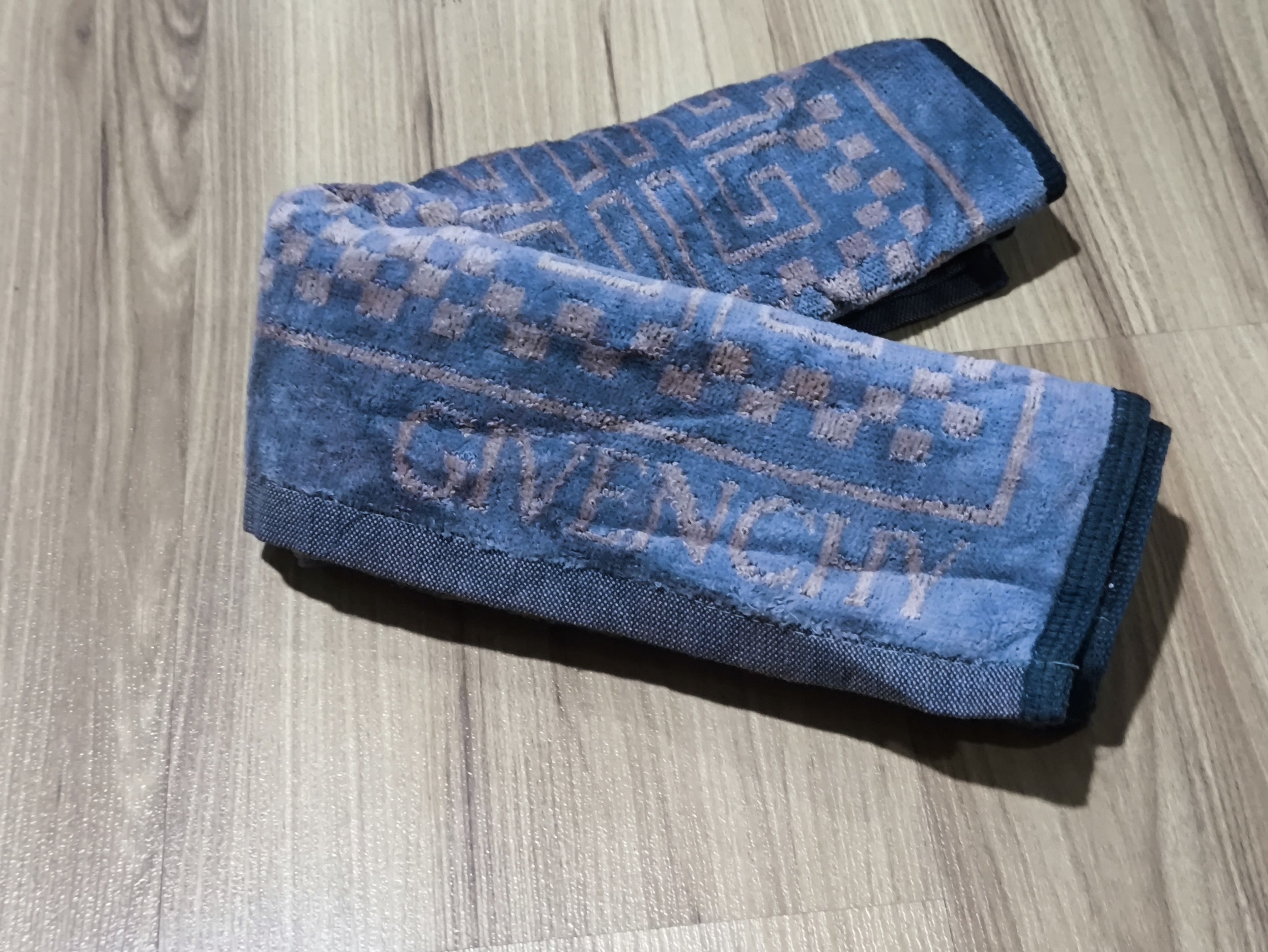 Givenchy Givenchy Cotton Towel Sheets 3 piece set Size ONE SIZE - 7 Thumbnail