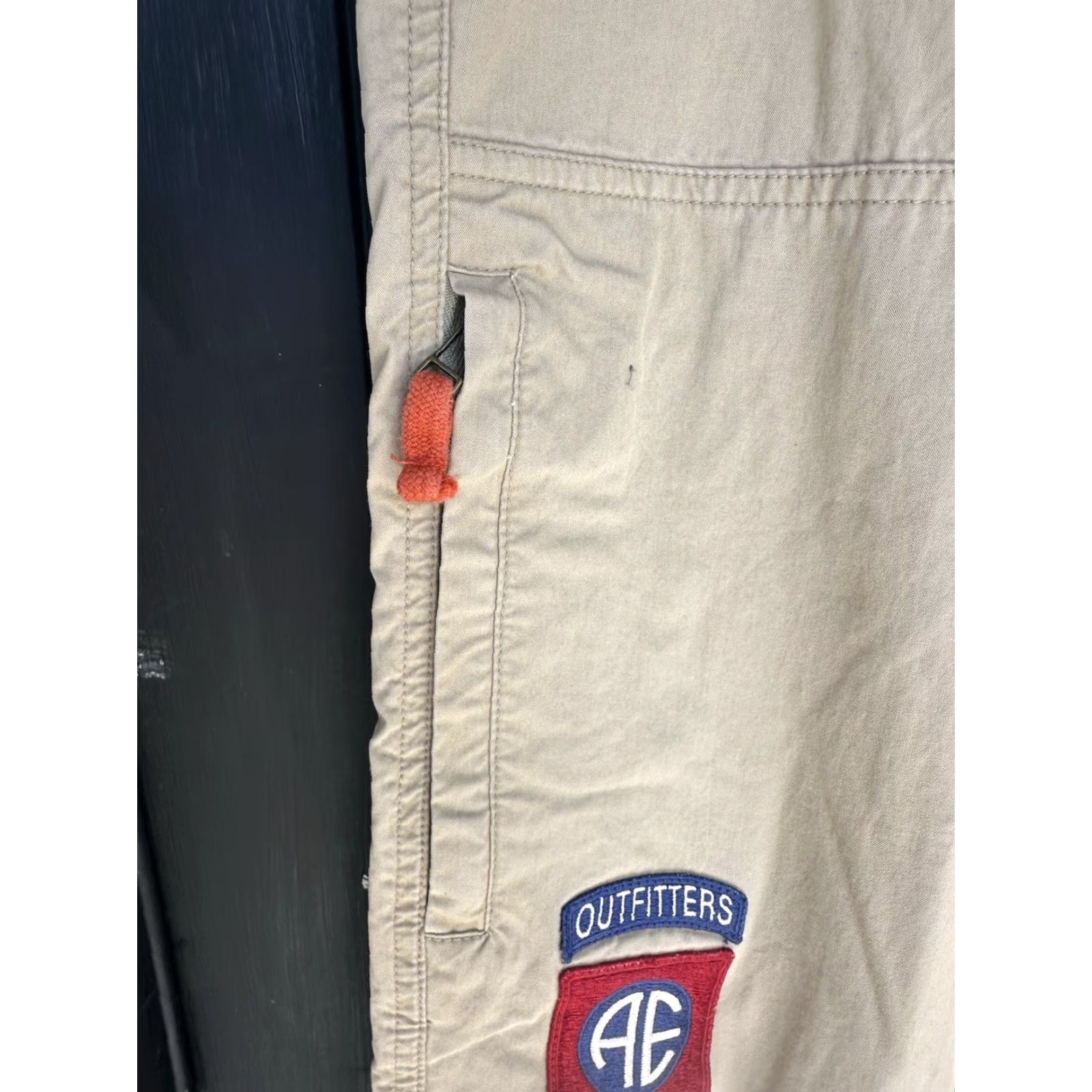 American Eagle Outfitters VINTAGE American Eagle Cargo Pants Mens Wide-Leg Beige 36 Inseam 30.5 Army Military Skater Baggy 36x32 Size US 36 / EU 52 - 6 Thumbnail