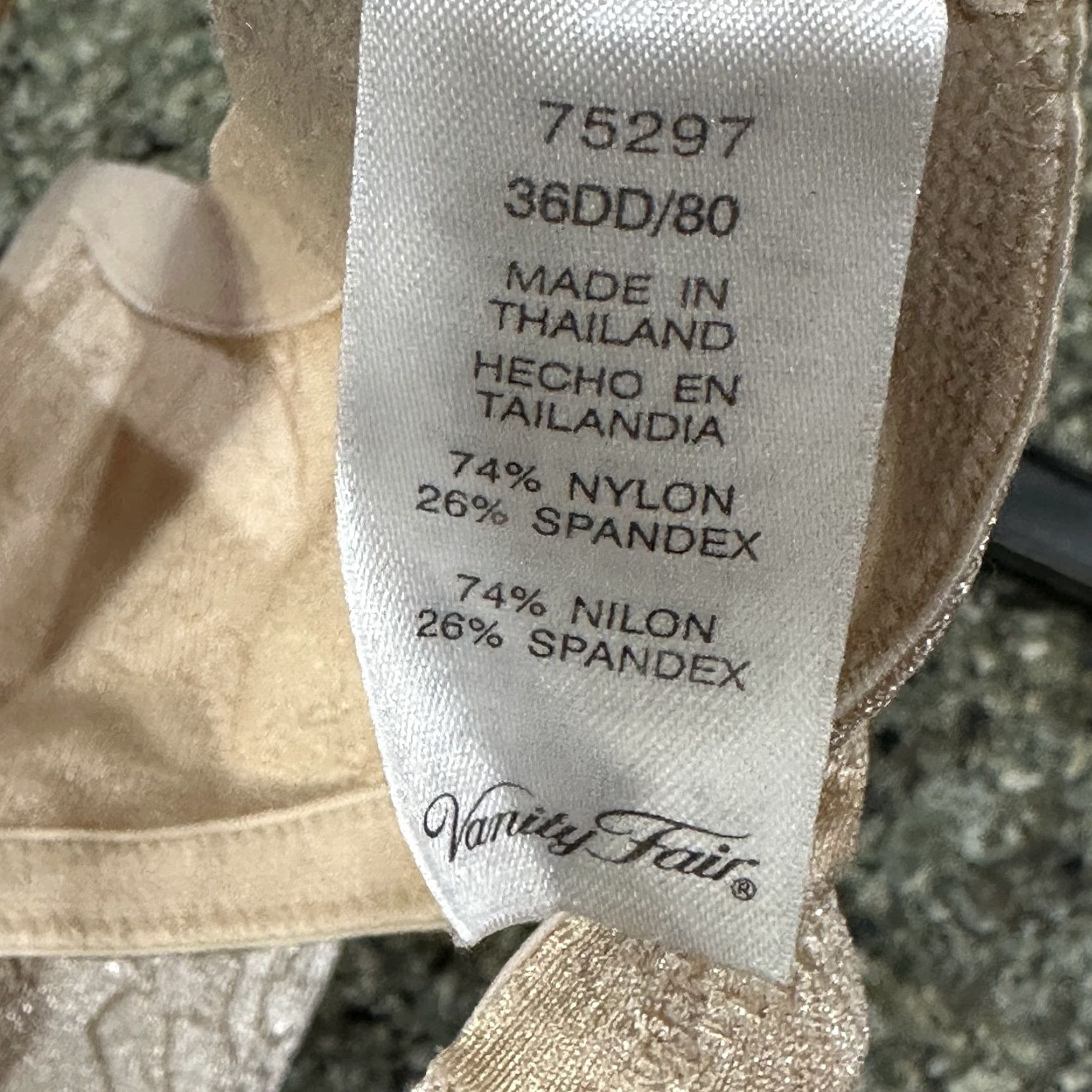 Vintage Vanity Fair Bra Womens 36DD Beige Underwire Floral Embroidered T-Shirt Back Closure Full Coverage Adjustable Strap Size ONE SIZE - 3 Thumbnail