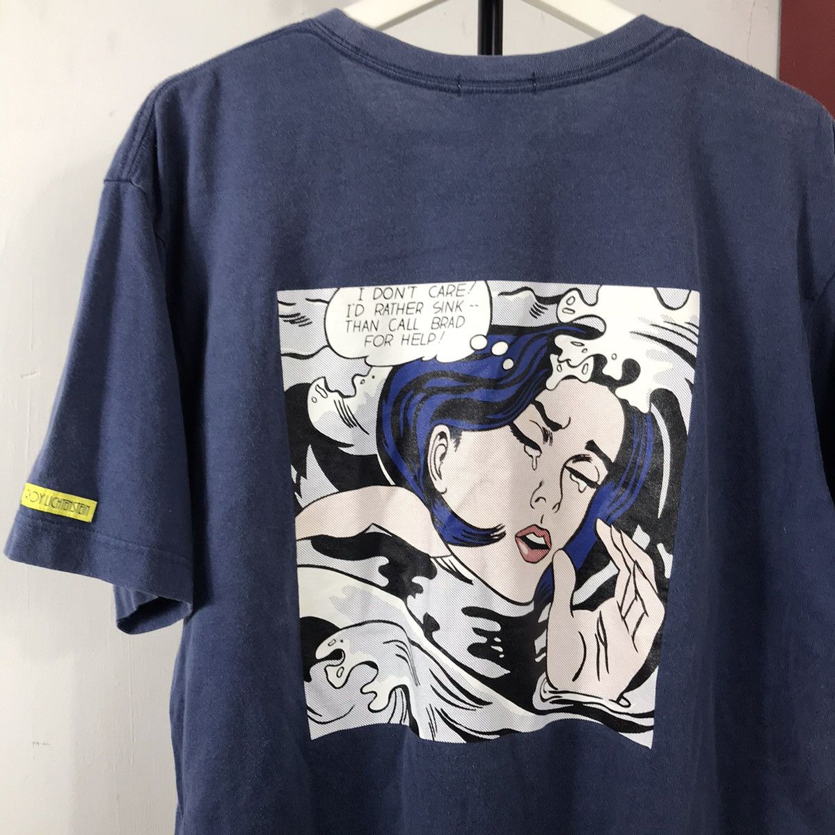 Arts & Science Roy Lichtenstein Girl With Hair Ribbon Art Tee Size US XL / EU 56 / 4 - 3 Thumbnail