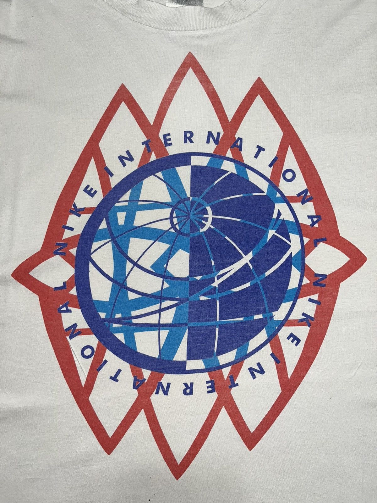 Nike Vintage 80’s Nike International tee RARE Size US L / EU 52-54 / 3 - 8 Thumbnail