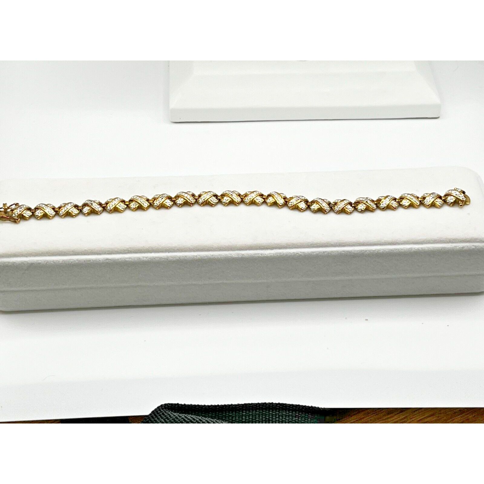 The Unbranded Brand Vintage Gold Plated Sterling Silver 925 Bracelet 8″ and 18G Size ONE SIZE - 1 Thumbnail