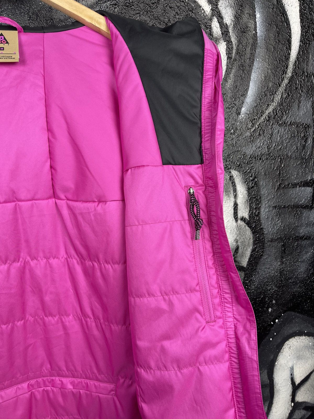 Nike ACG Nike ACG Primaloft Pink Full Zip Hooded Jacket Men’s Size M Size US M / EU 48-50 / 2 - 13 Thumbnail