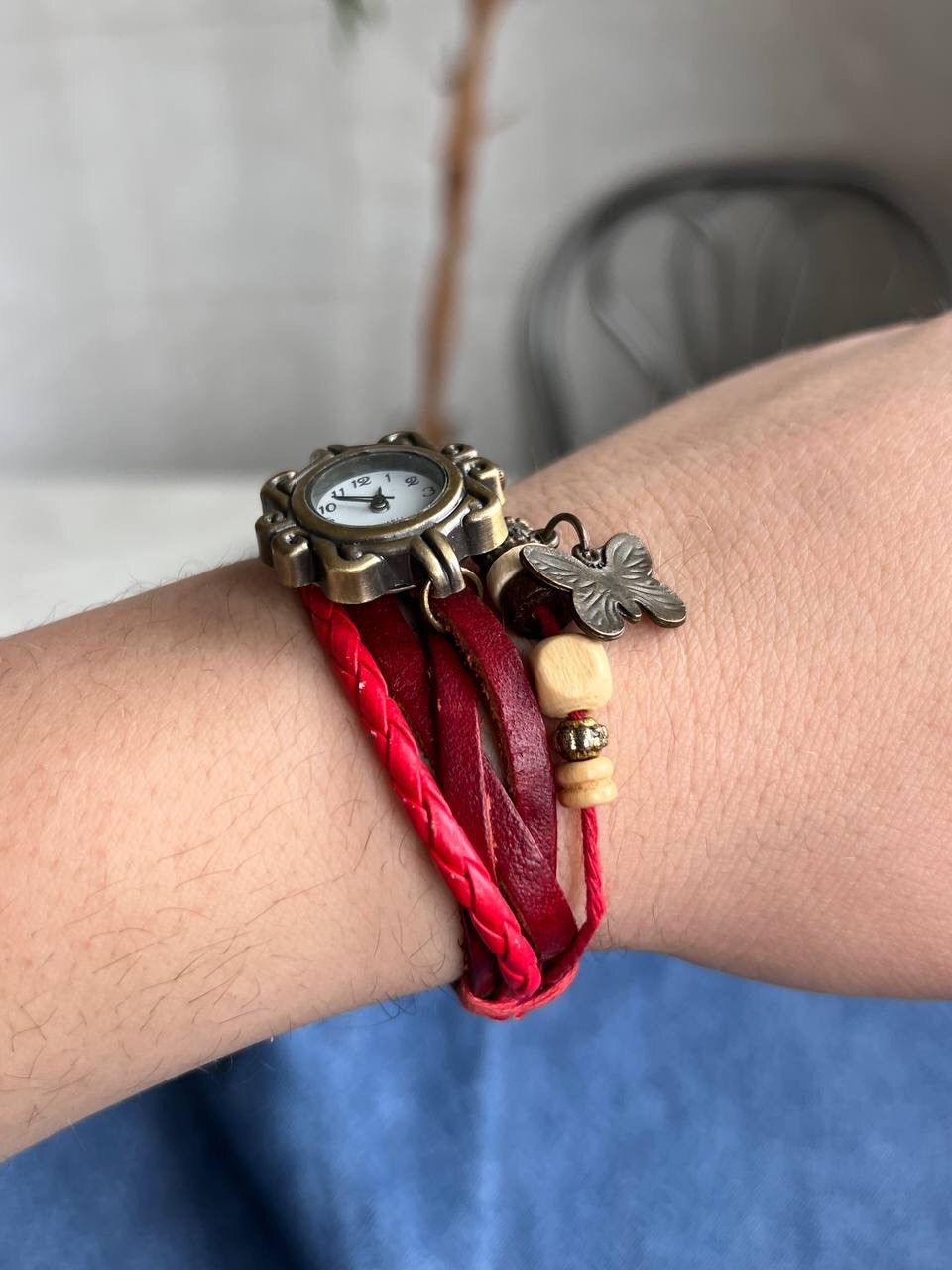 Japanese Brand × Vintage Vintage Japanese style futuristic Watch Red amulet 🦋 Size ONE SIZE - 4 Thumbnail